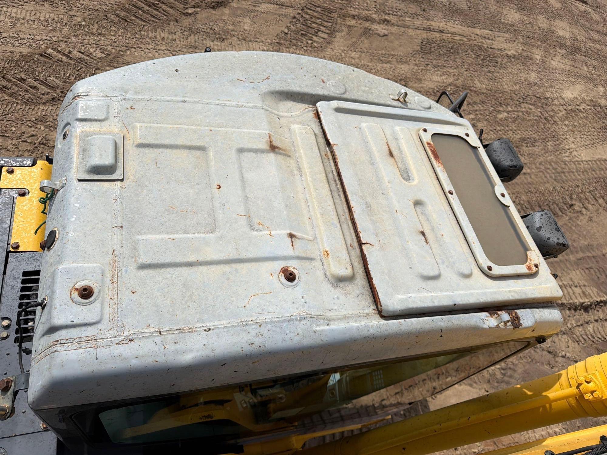 2007 Komatsu PC228USLC-3E0