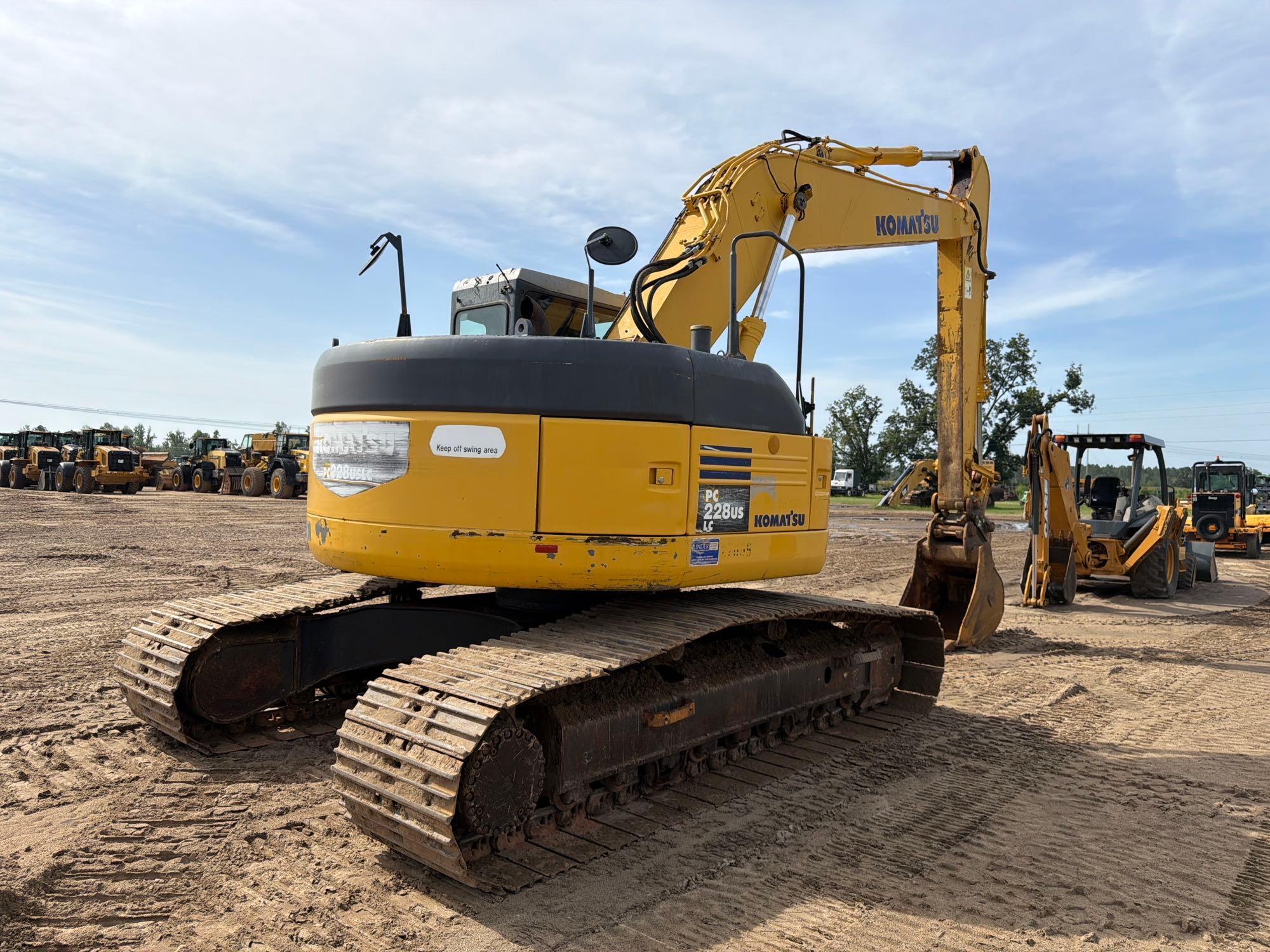 2007 Komatsu PC228USLC-3E0