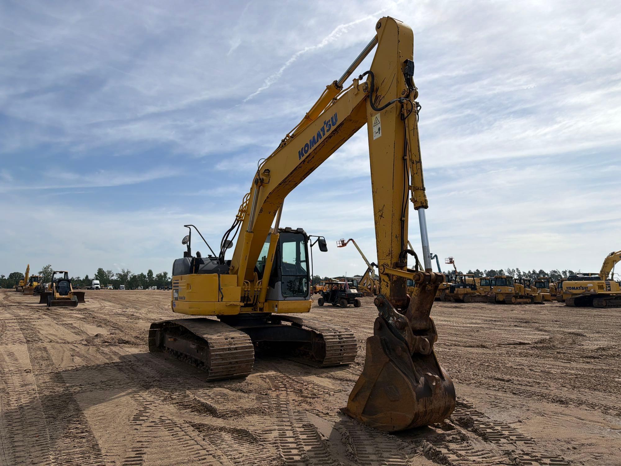 2007 Komatsu PC228USLC-3E0