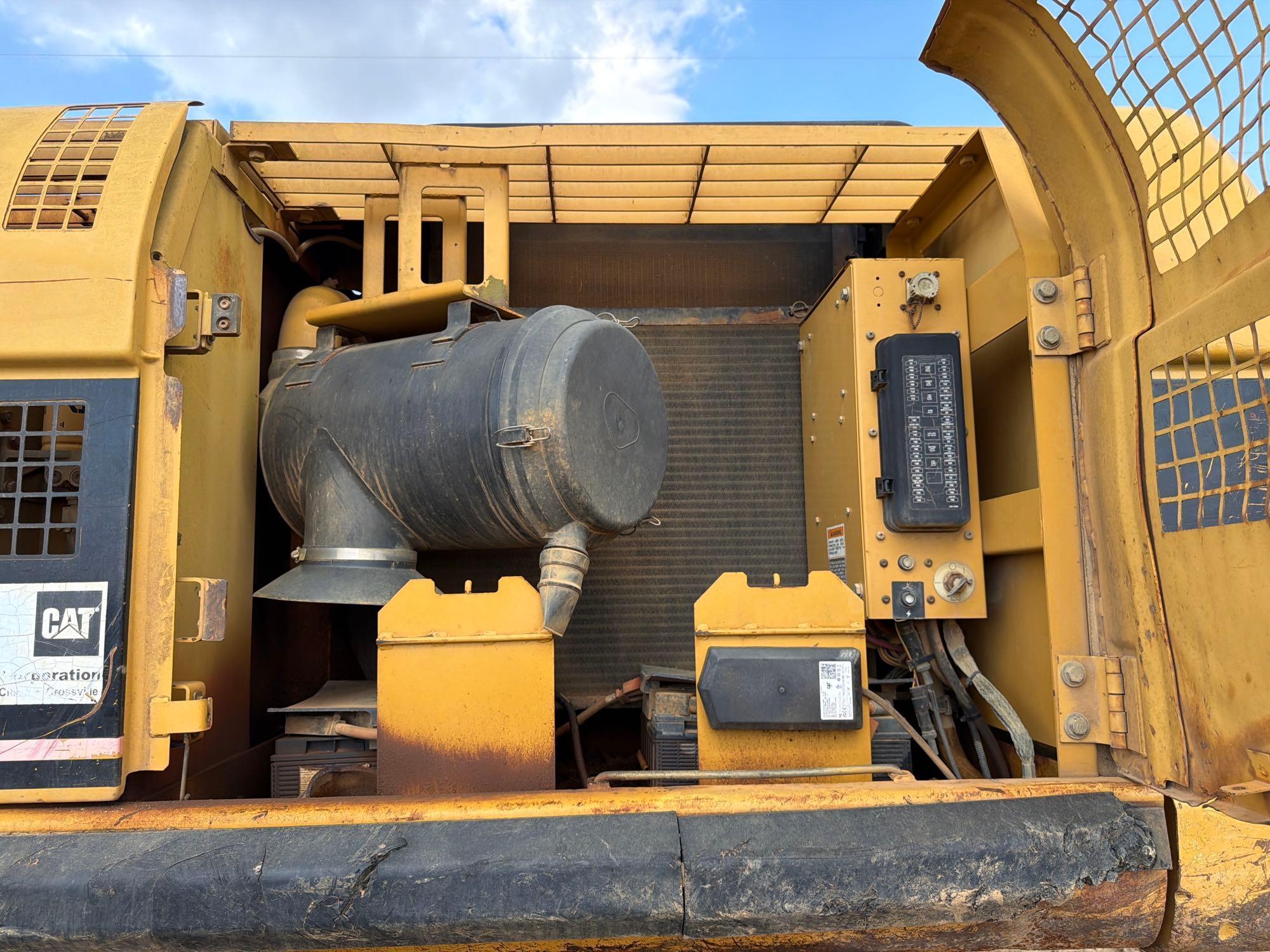 2003 Caterpillar 330C L