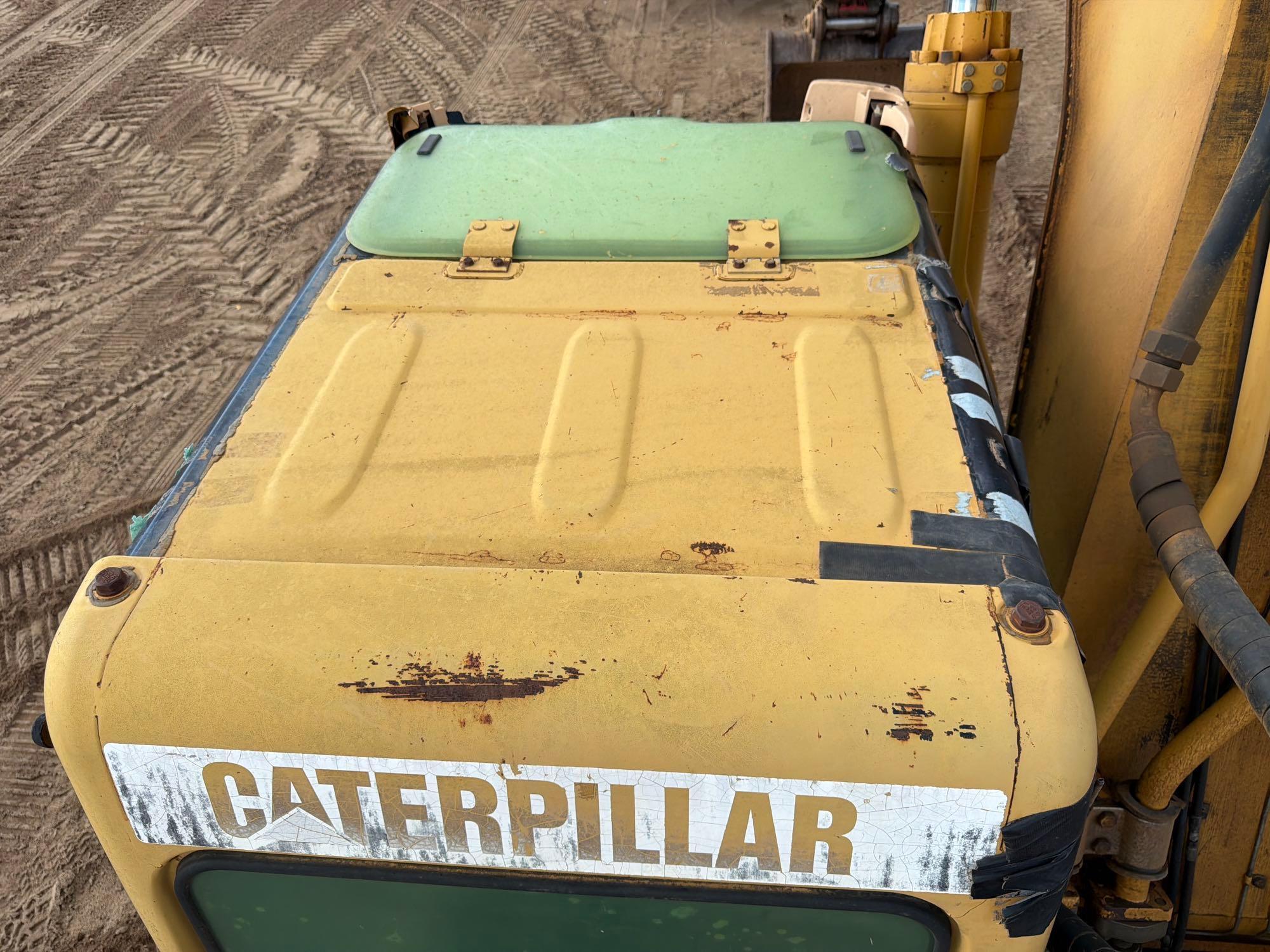 2003 Caterpillar 330C L
