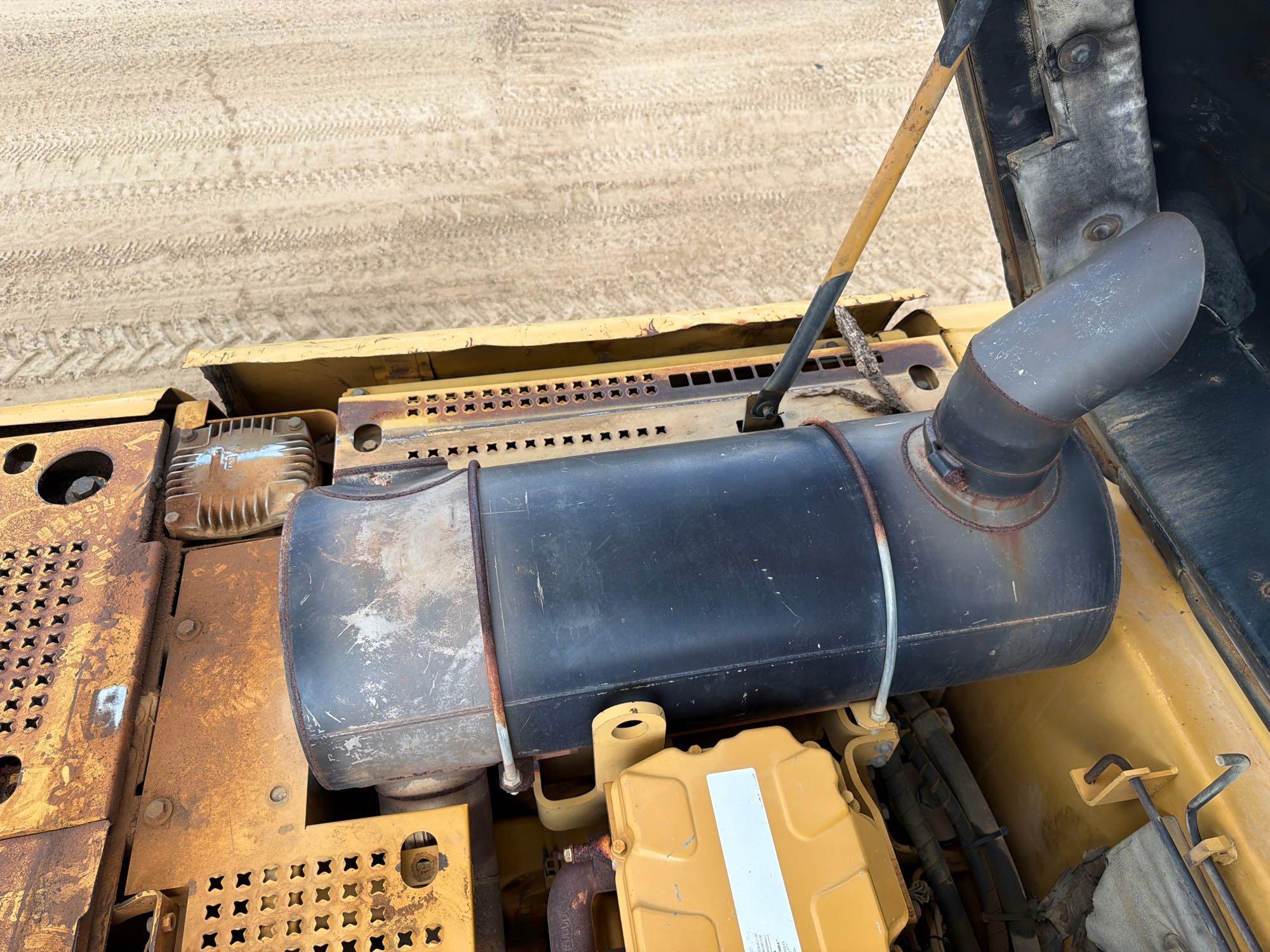 2003 Caterpillar 330C L