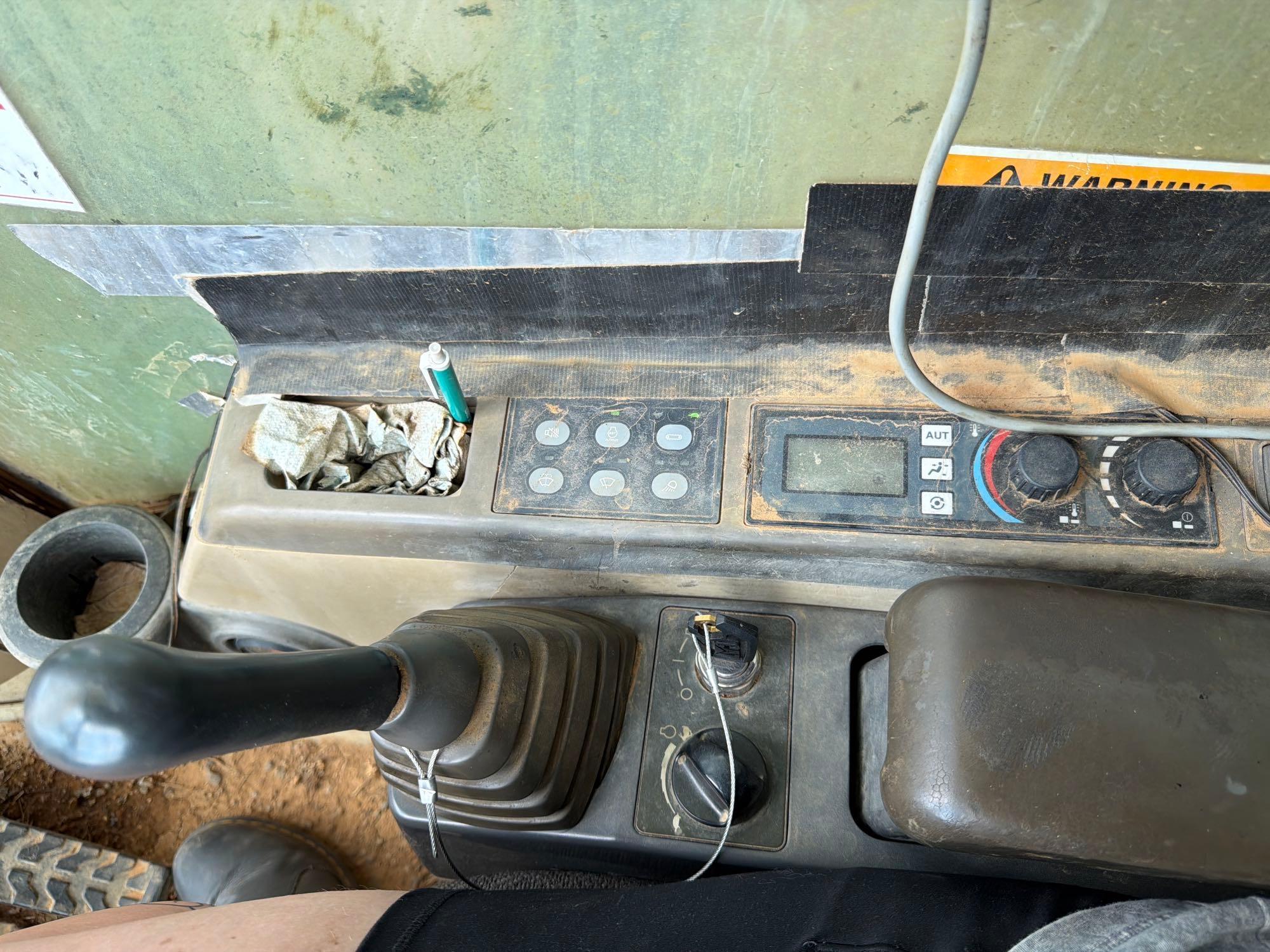 2003 Caterpillar 330C L
