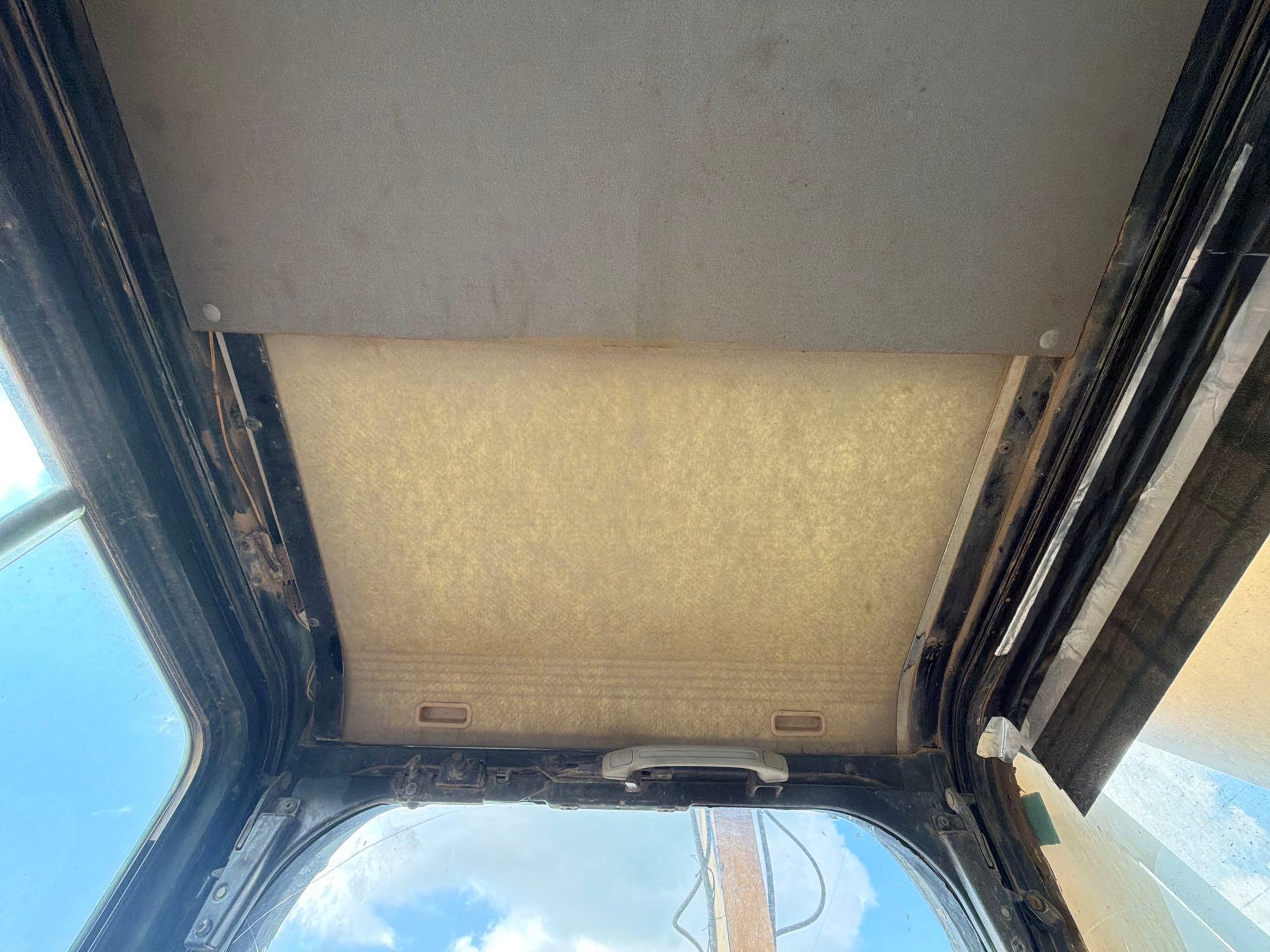 2003 Caterpillar 330C L