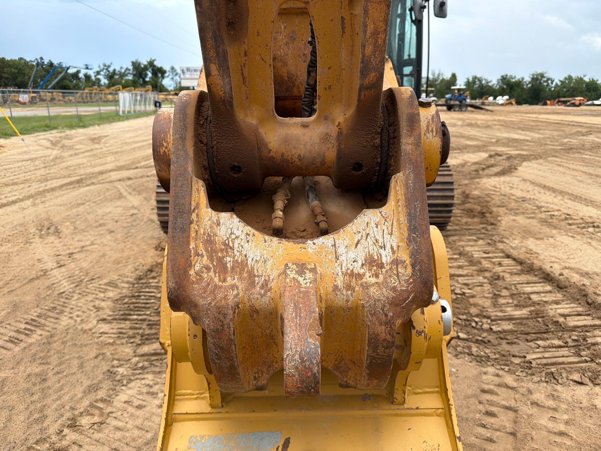 2019 Caterpillar 323
