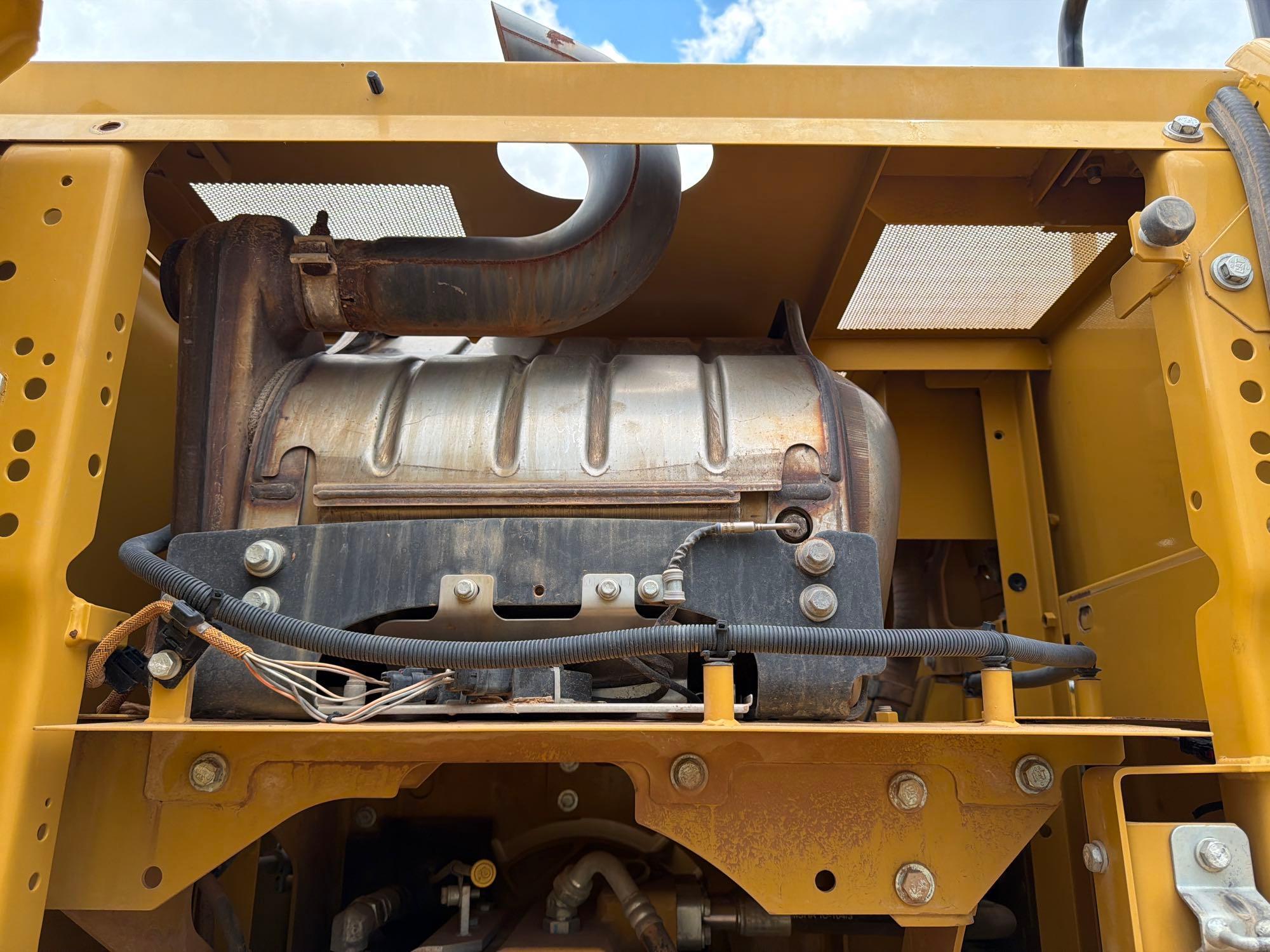 2019 Caterpillar 323