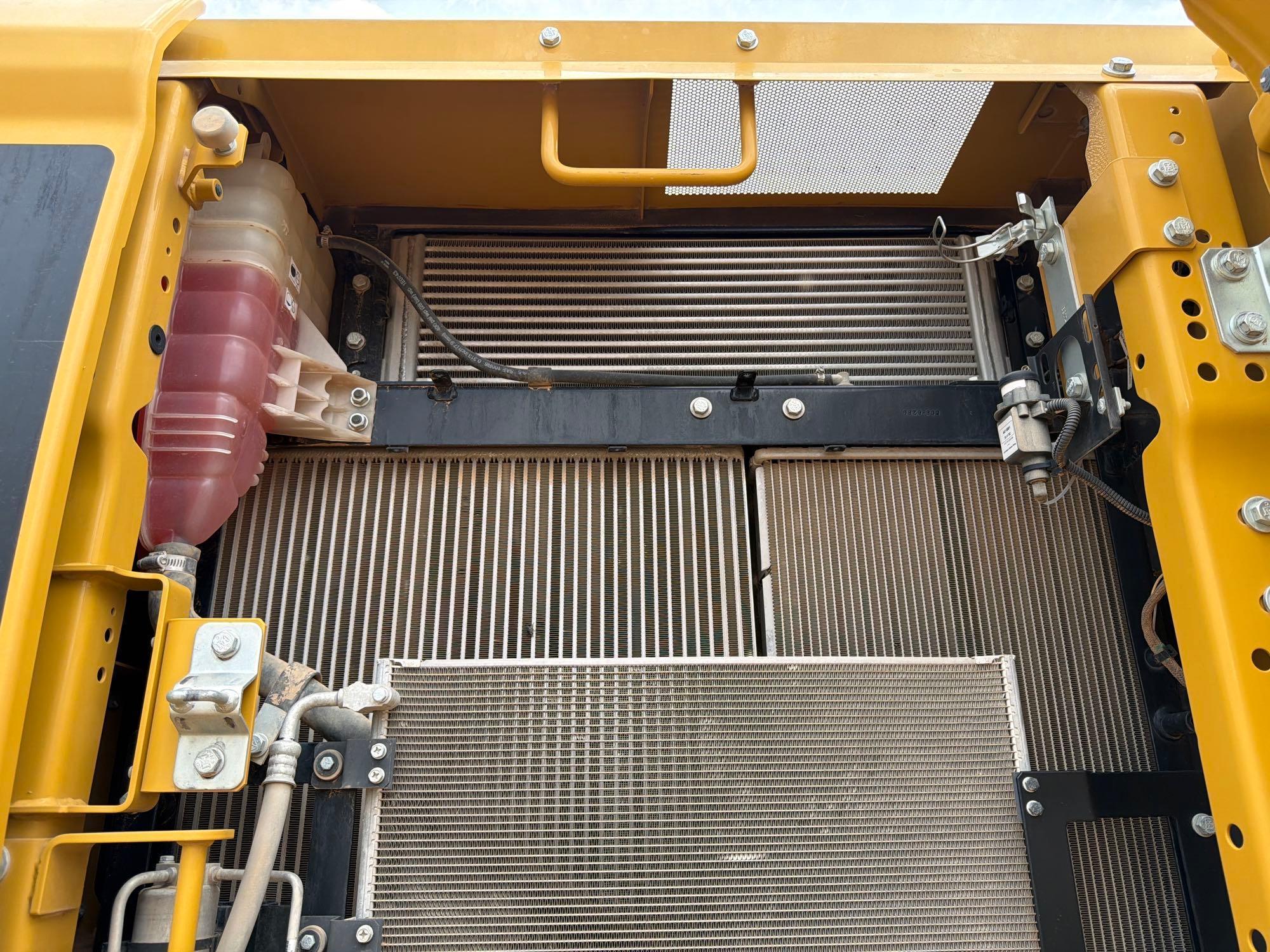 2019 Caterpillar 323
