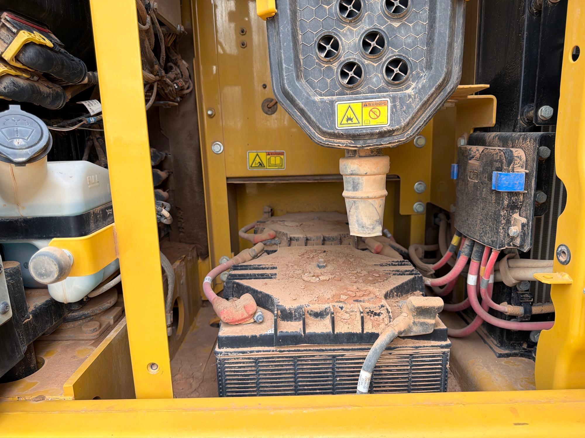 2019 Caterpillar 323