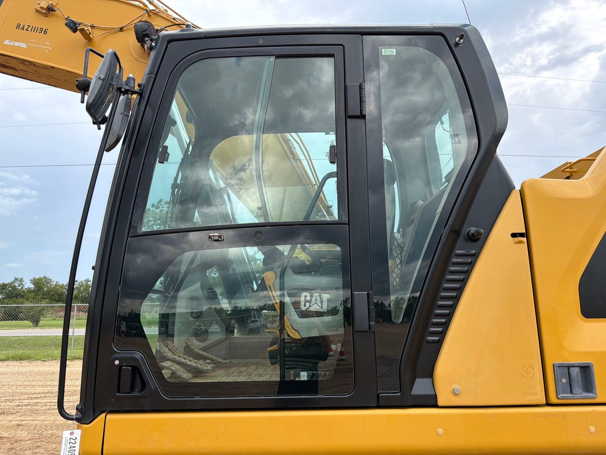 2019 Caterpillar 323
