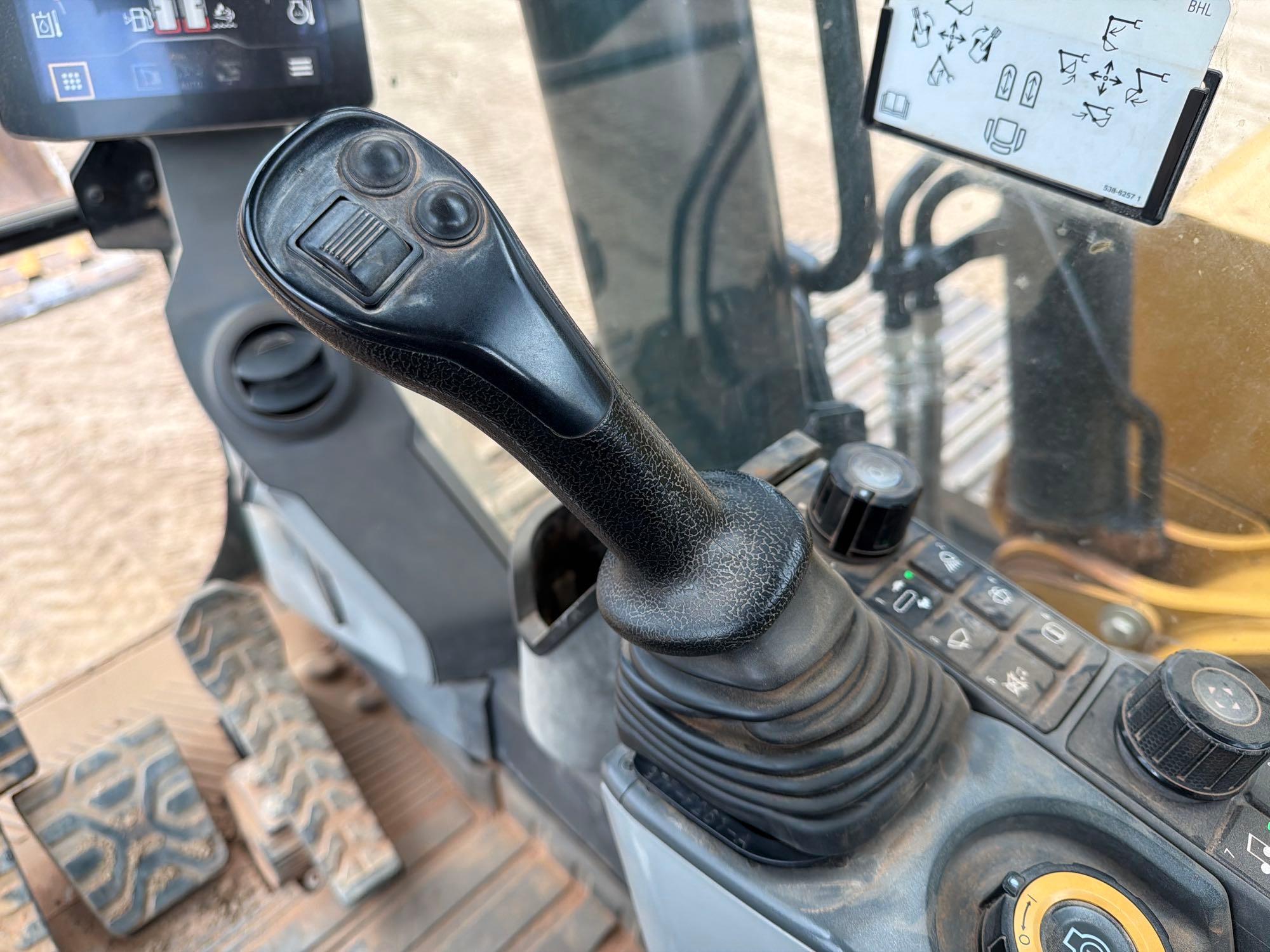 2019 Caterpillar 323