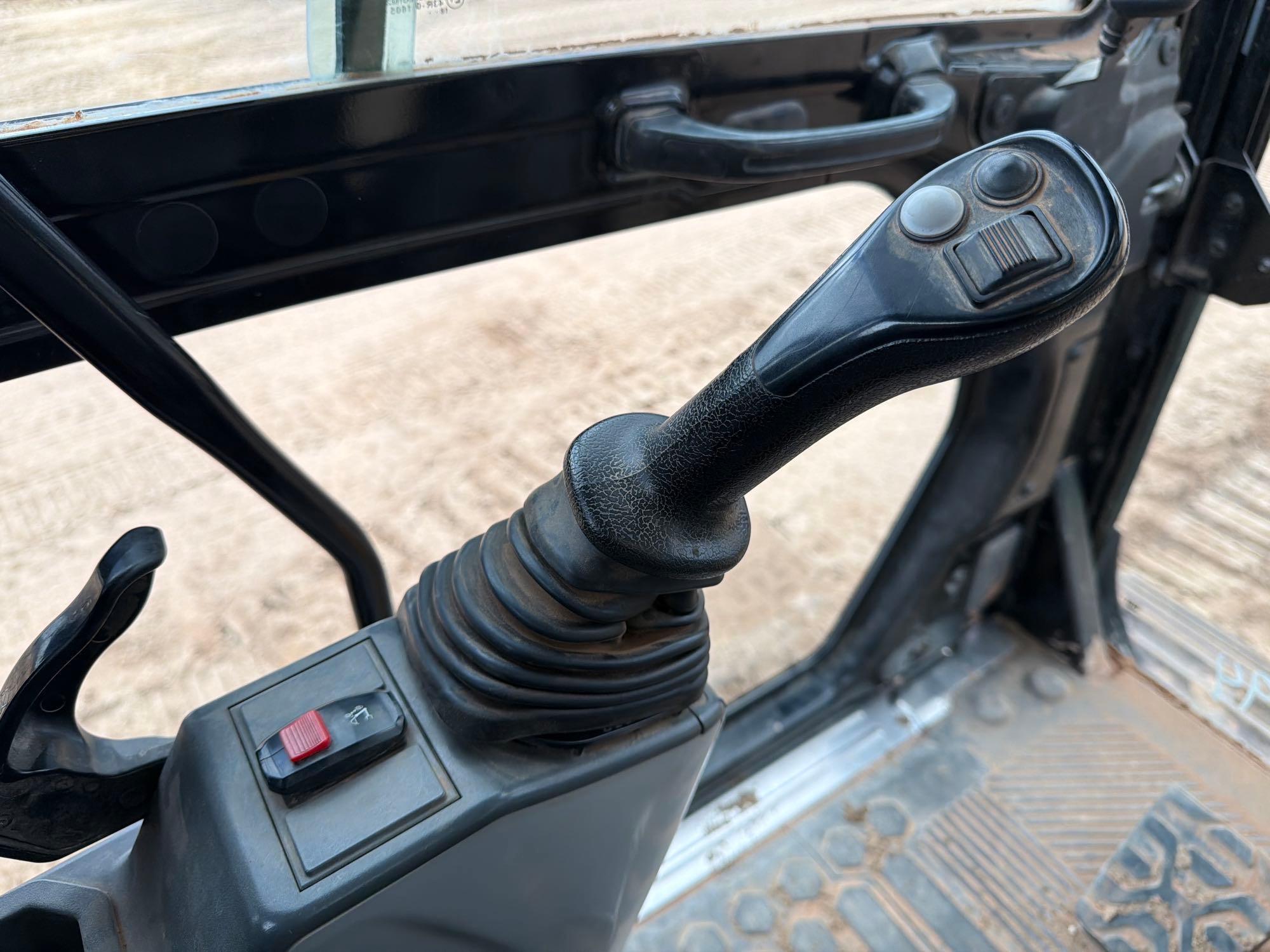 2019 Caterpillar 323