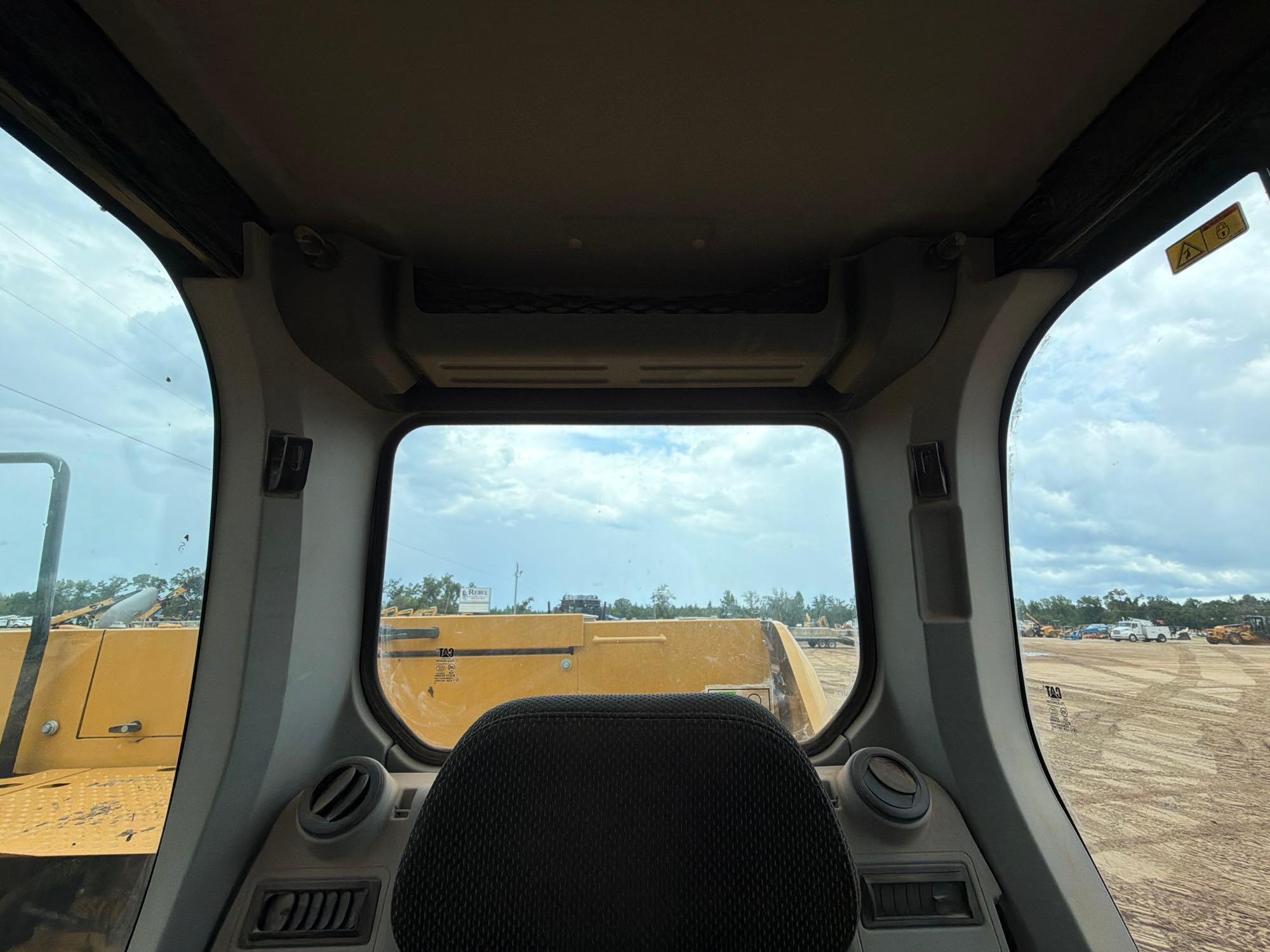 2019 Caterpillar 323