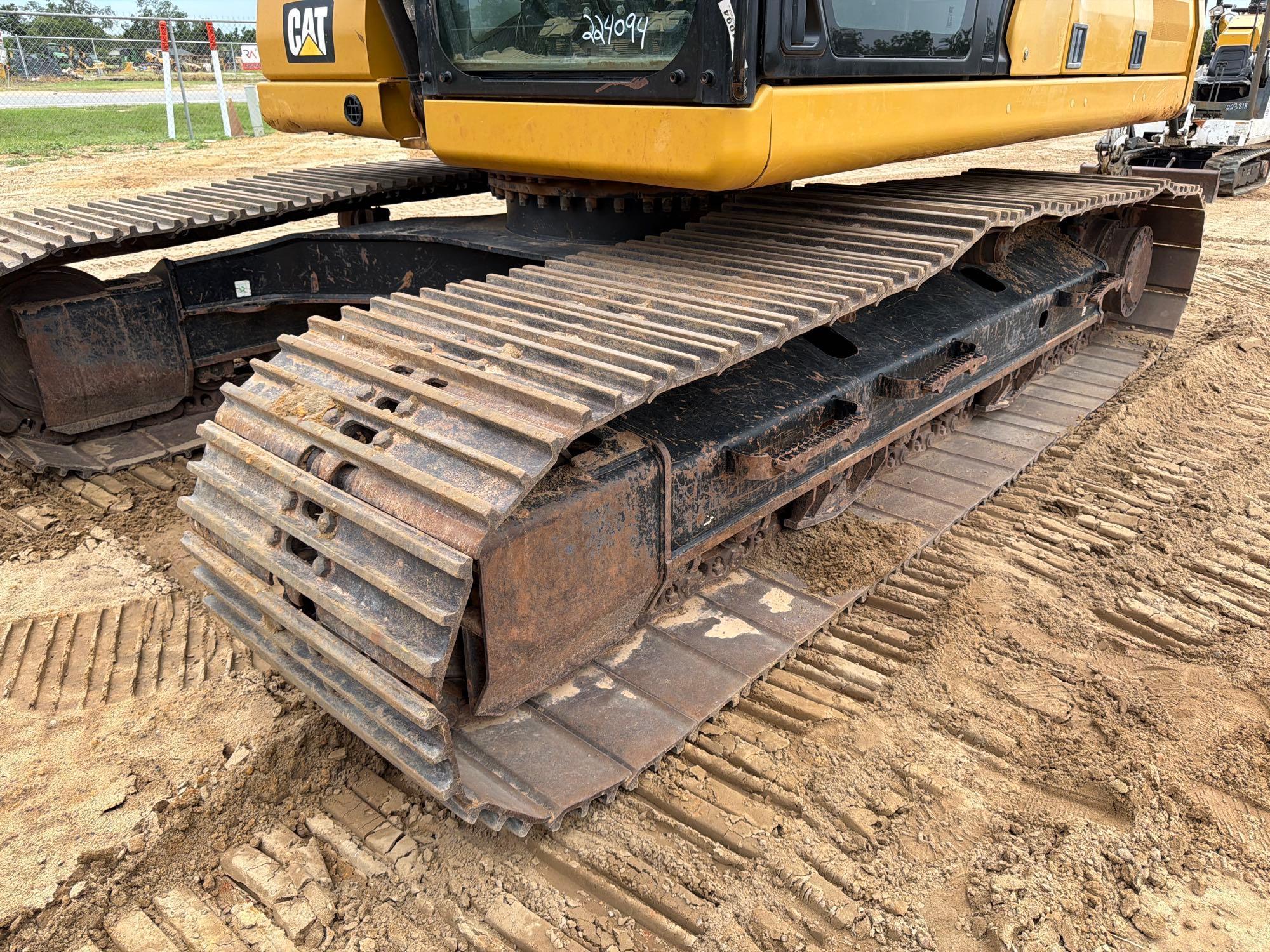 2019 Caterpillar 323