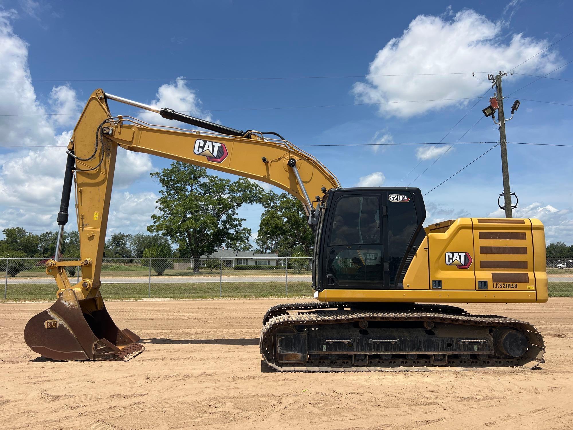 2022 Caterpillar 320
