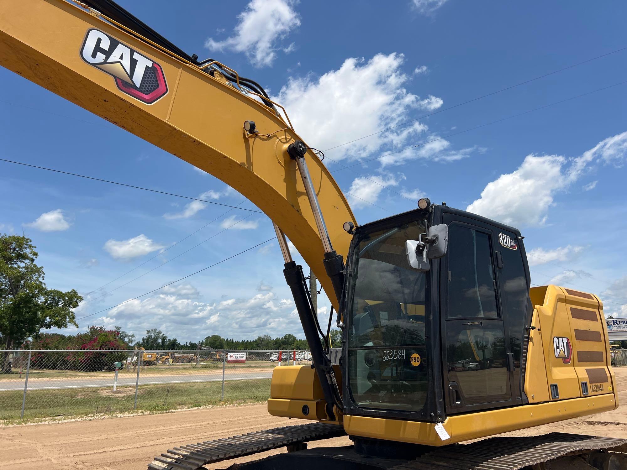 2022 Caterpillar 320