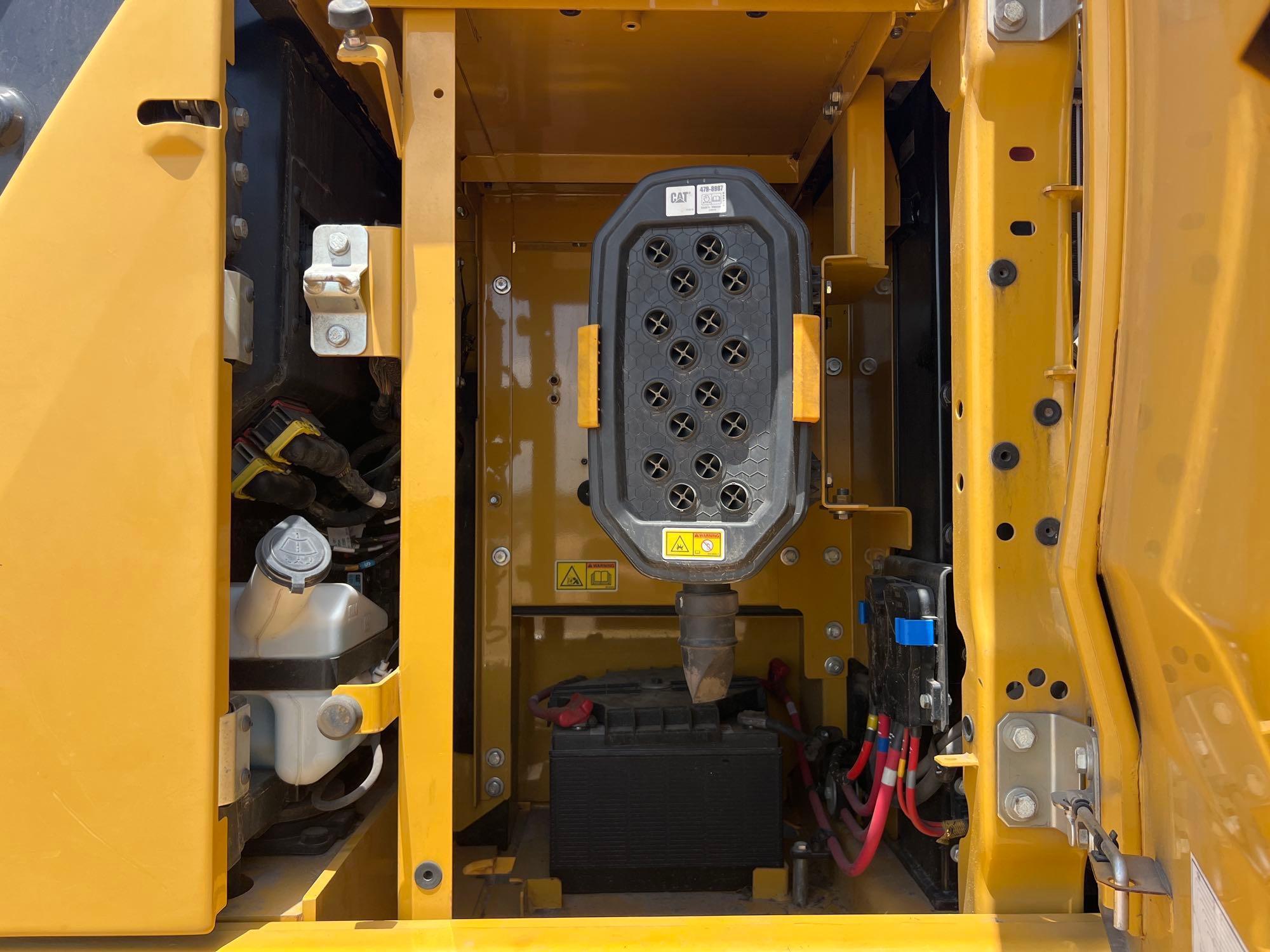 2022 Caterpillar 320