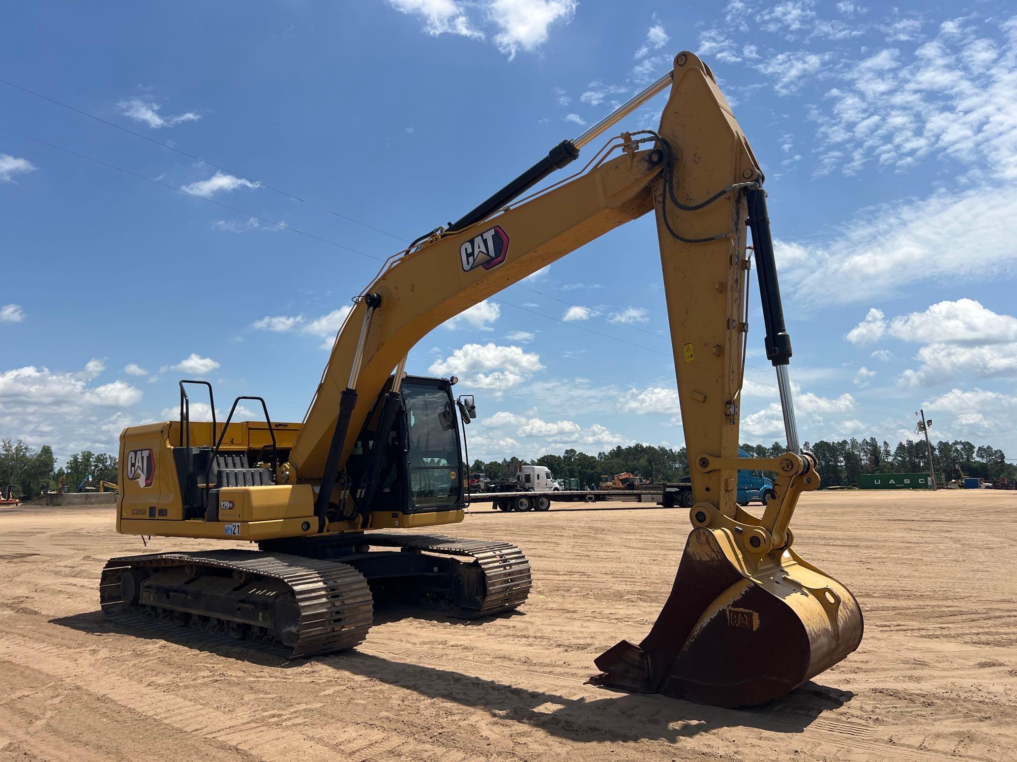 2022 Caterpillar 320