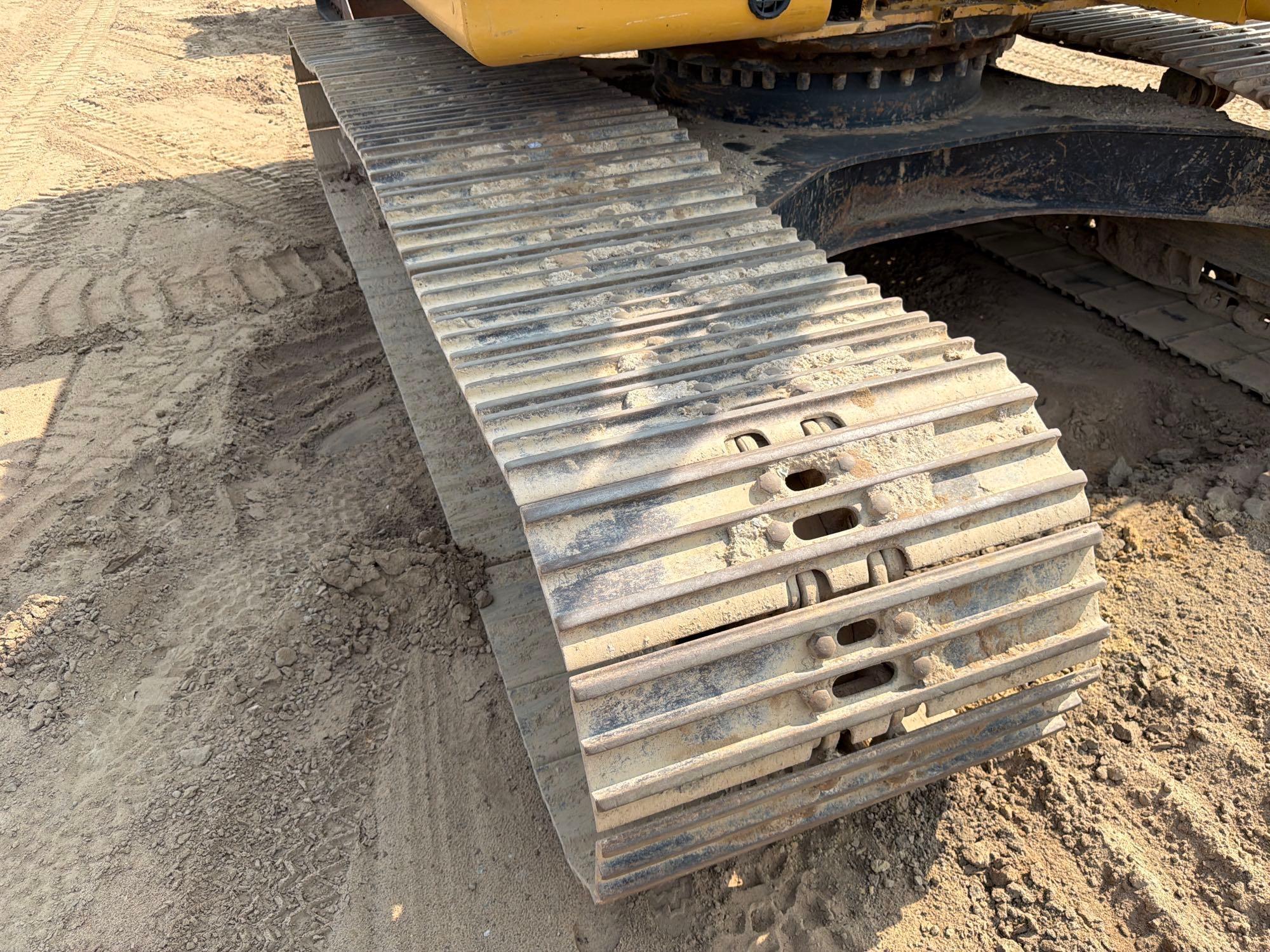 2019 Caterpillar 320
