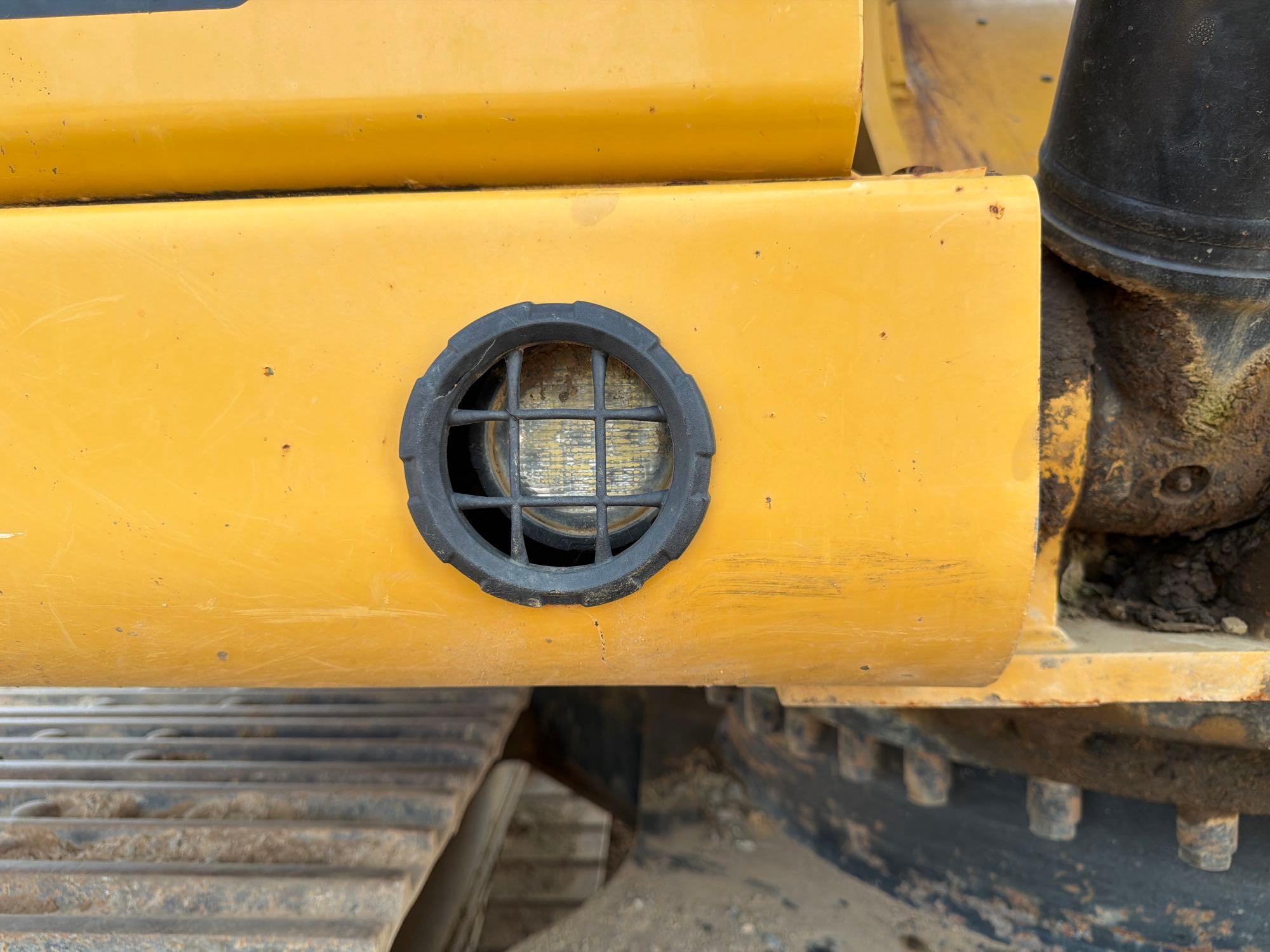 2019 Caterpillar 320