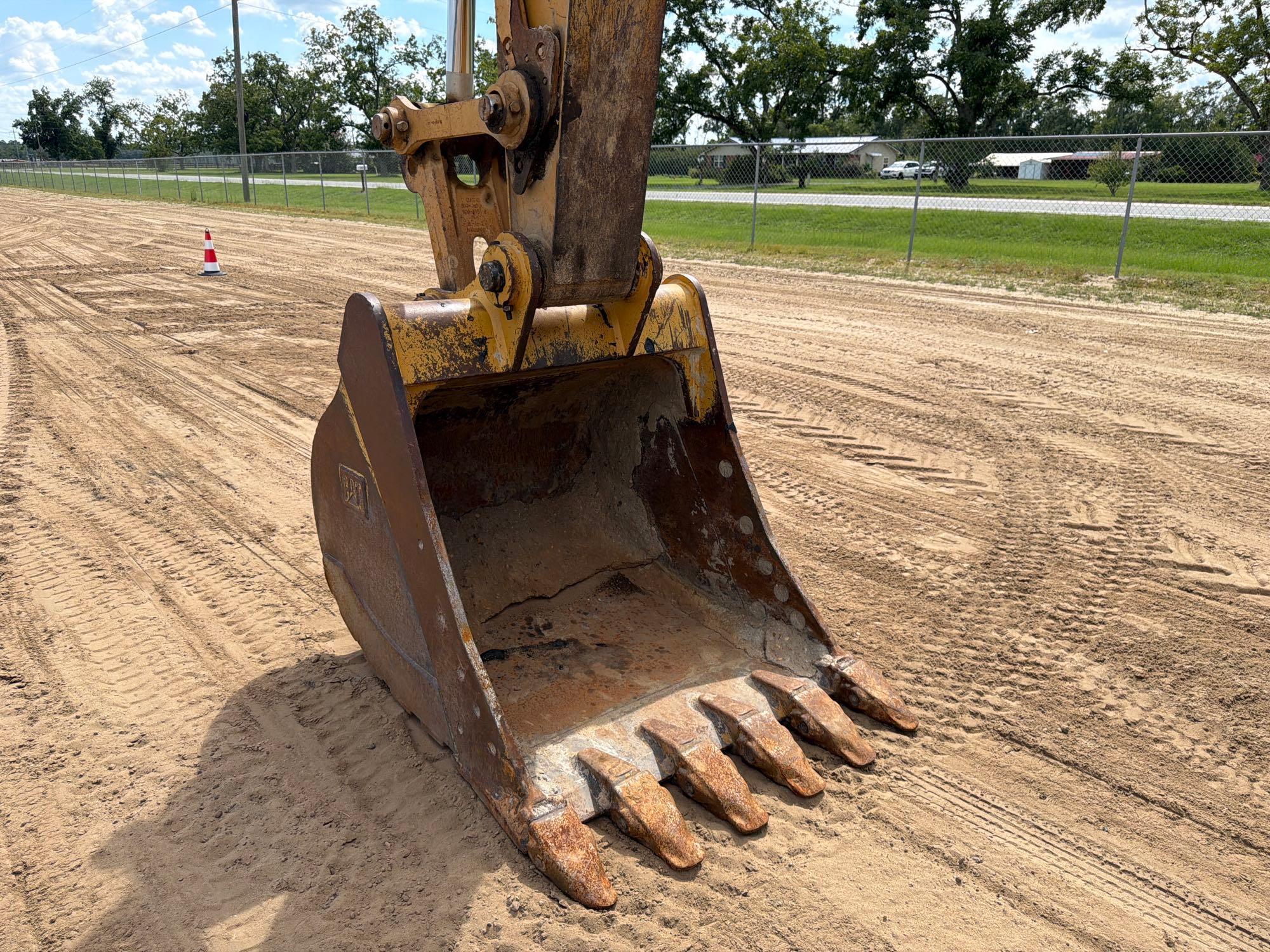 2019 Caterpillar 320