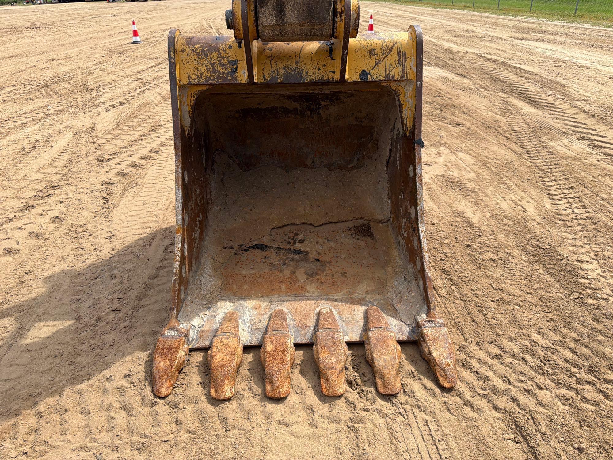 2019 Caterpillar 320