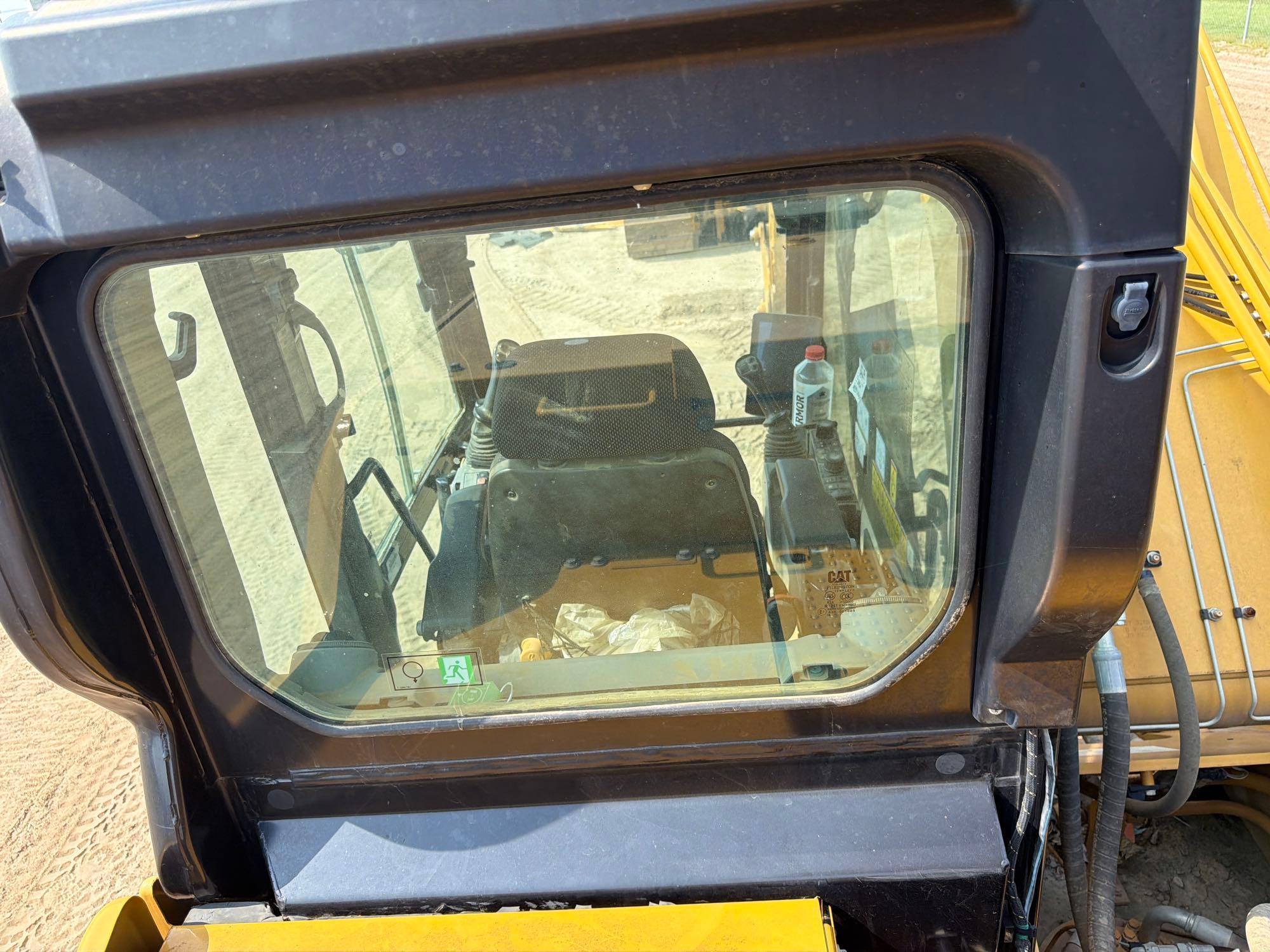 2019 Caterpillar 320