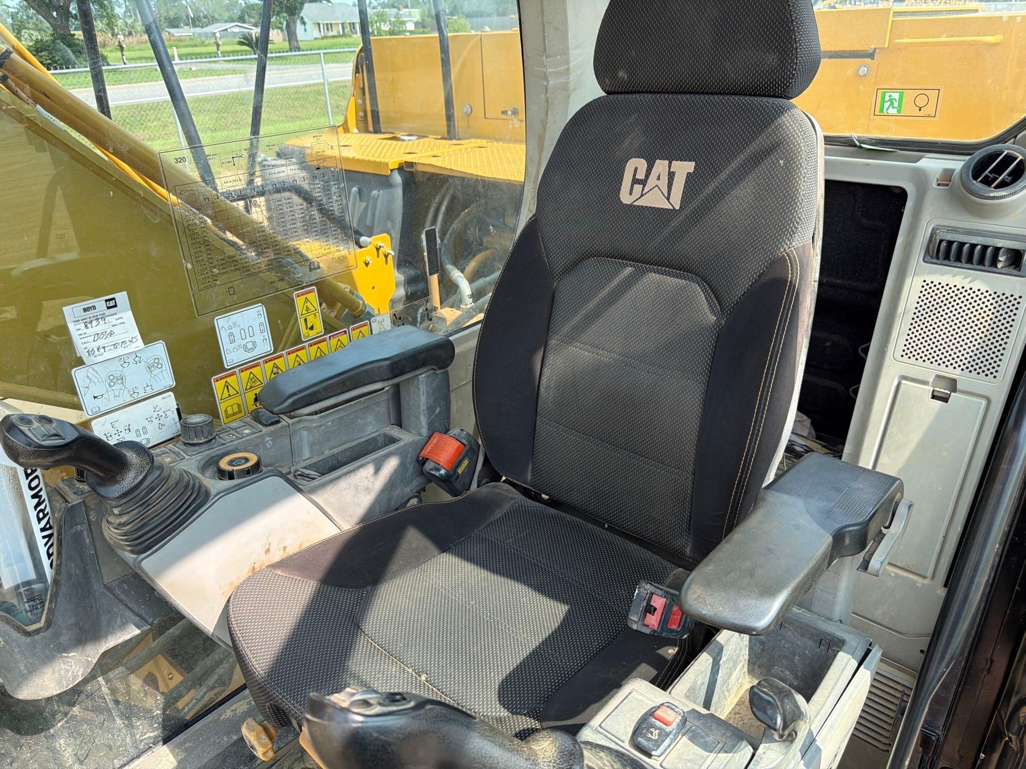 2019 Caterpillar 320