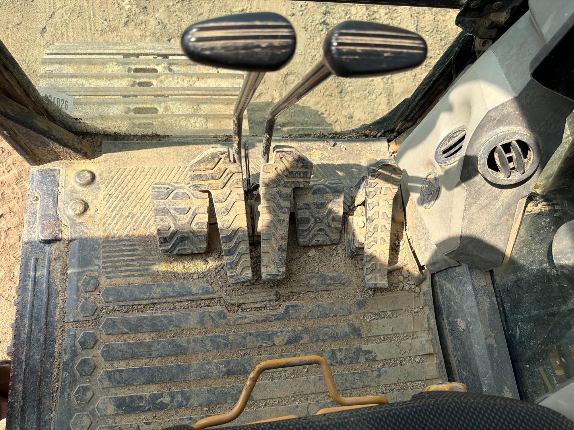 2019 Caterpillar 320