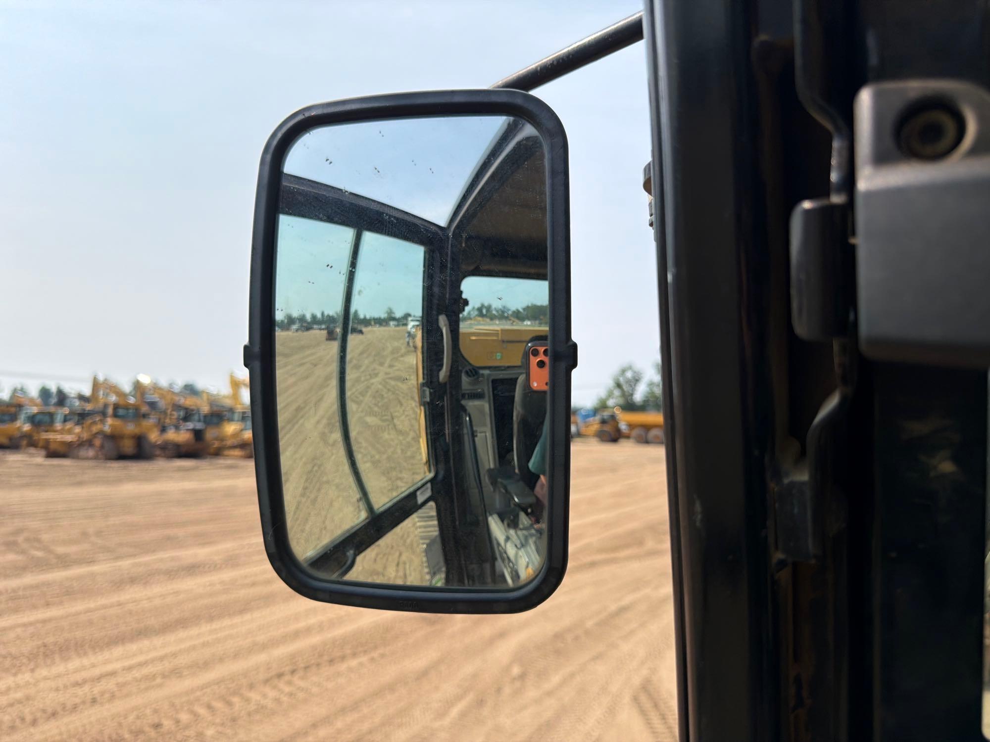 2019 Caterpillar 320