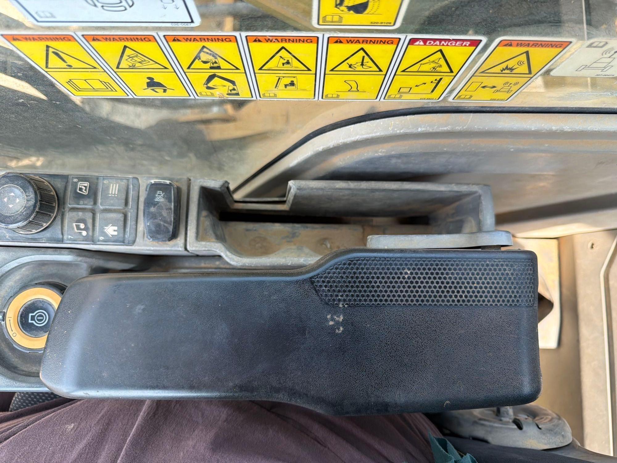 2019 Caterpillar 320