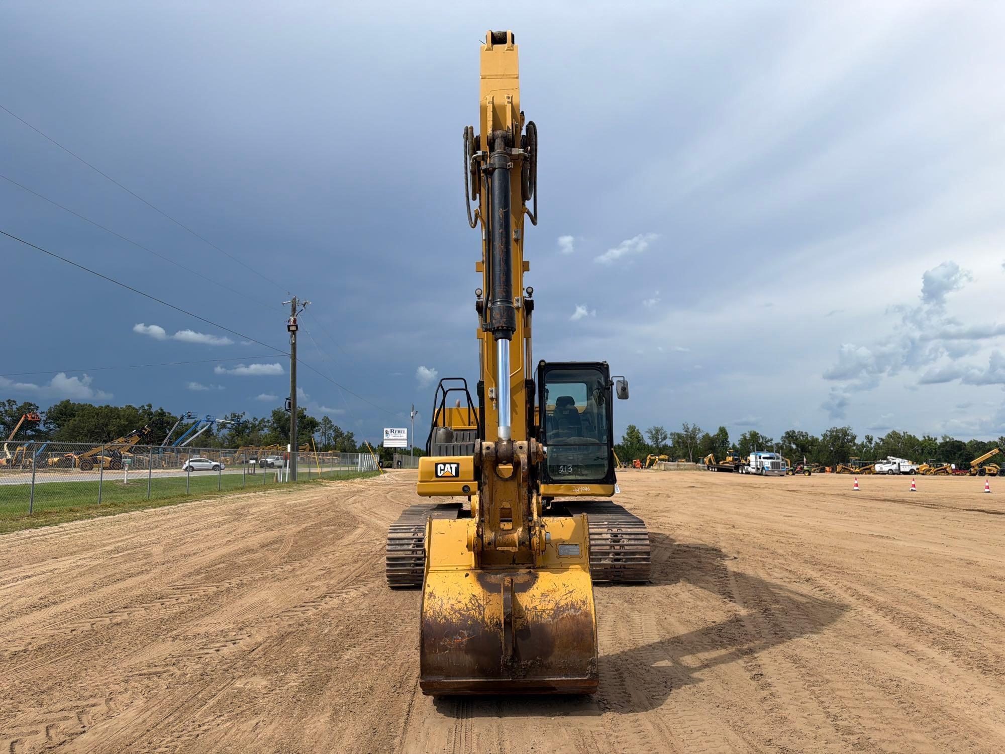 2019 Caterpillar 320