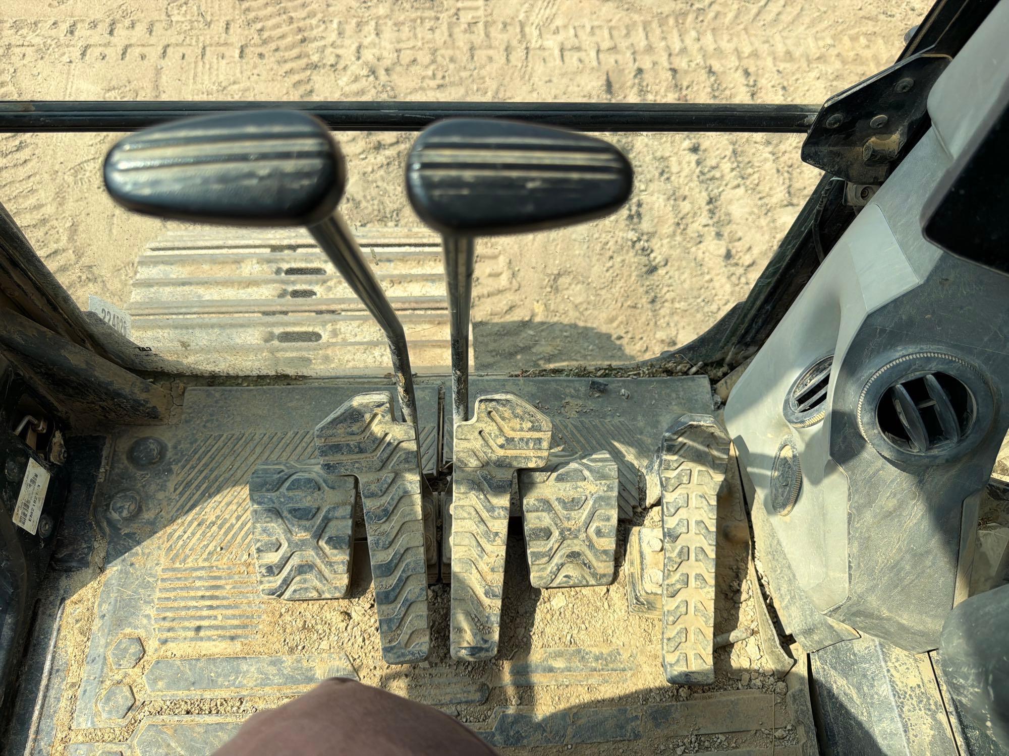 2019 Caterpillar 320
