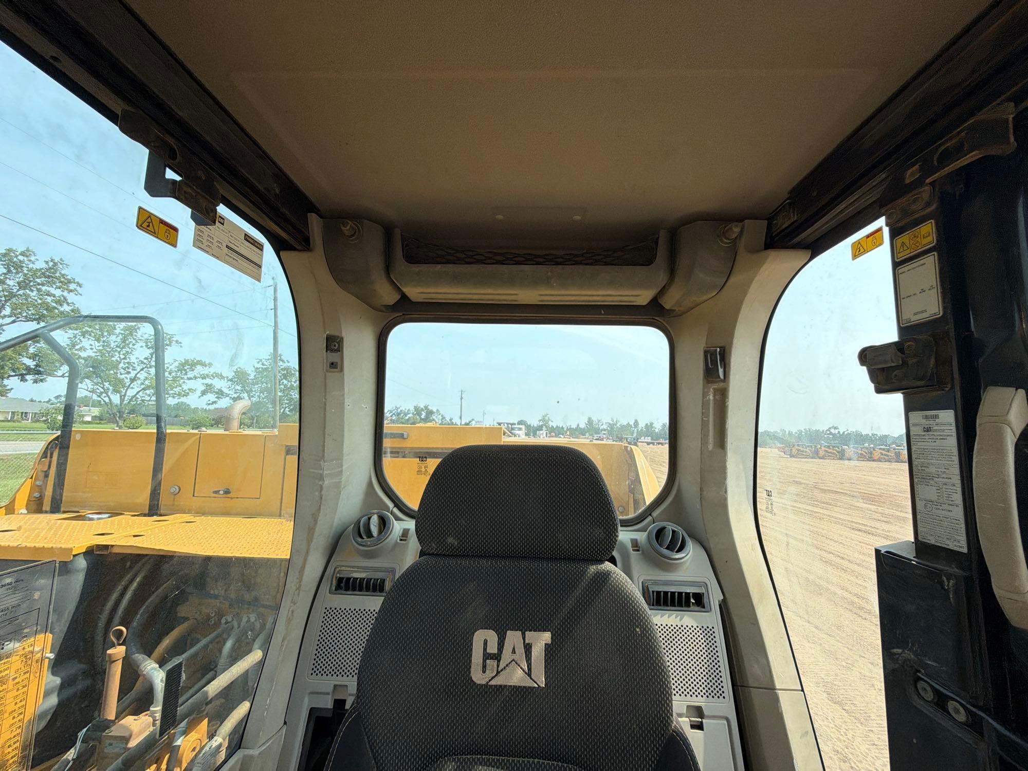 2019 Caterpillar 320