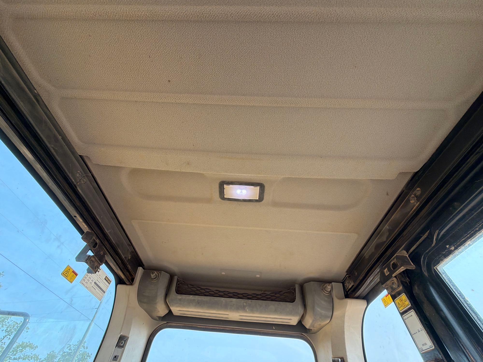 2019 Caterpillar 320