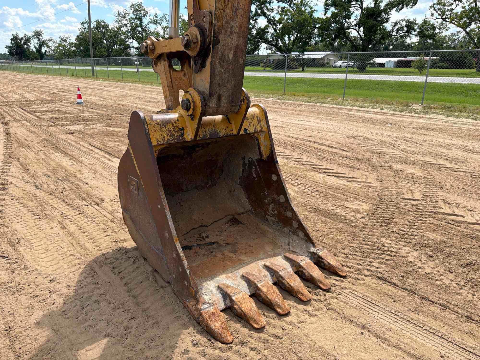 2019 Caterpillar 320