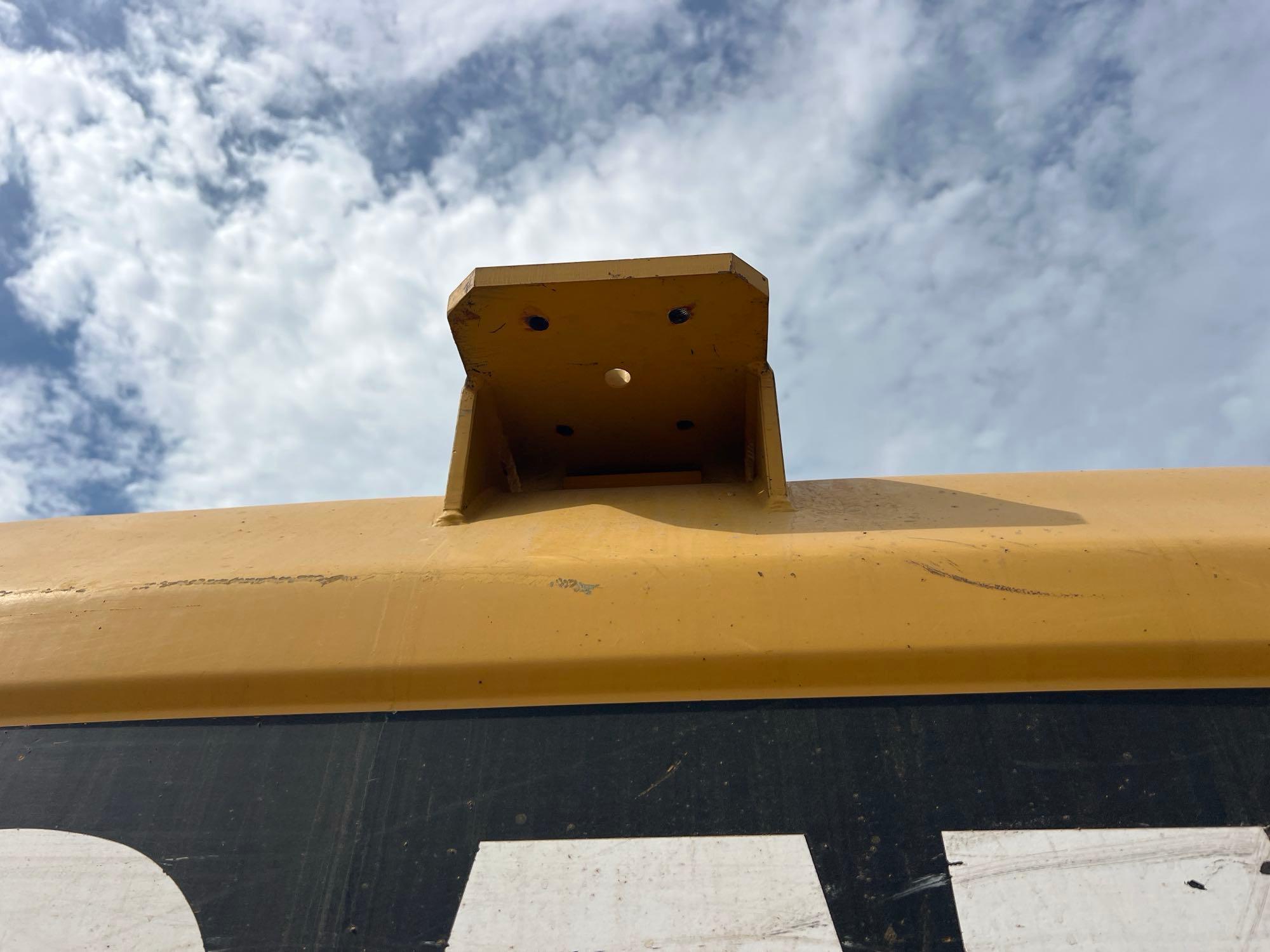 2011 Caterpillar 320DL
