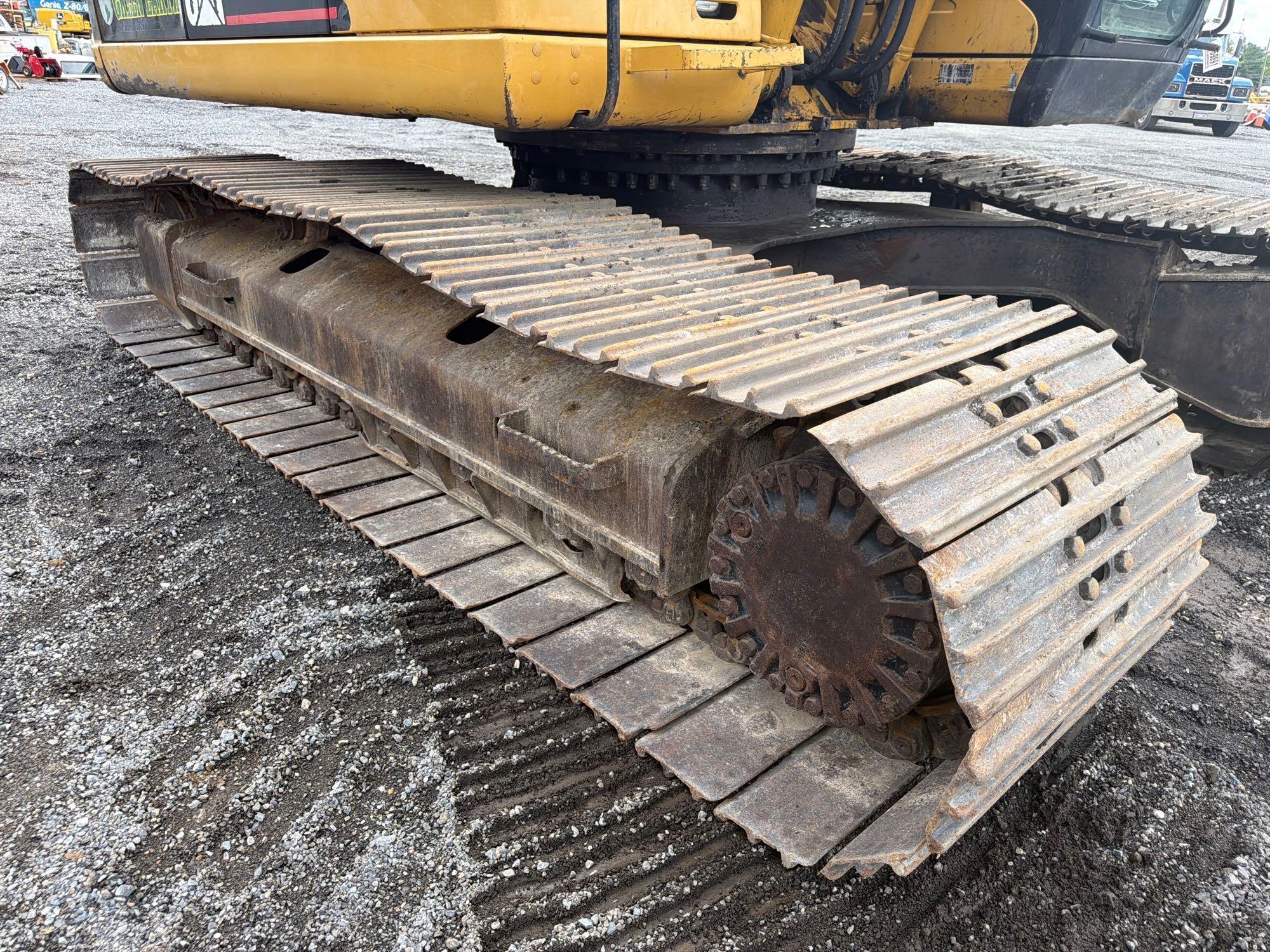 2003 Caterpillar 320C L