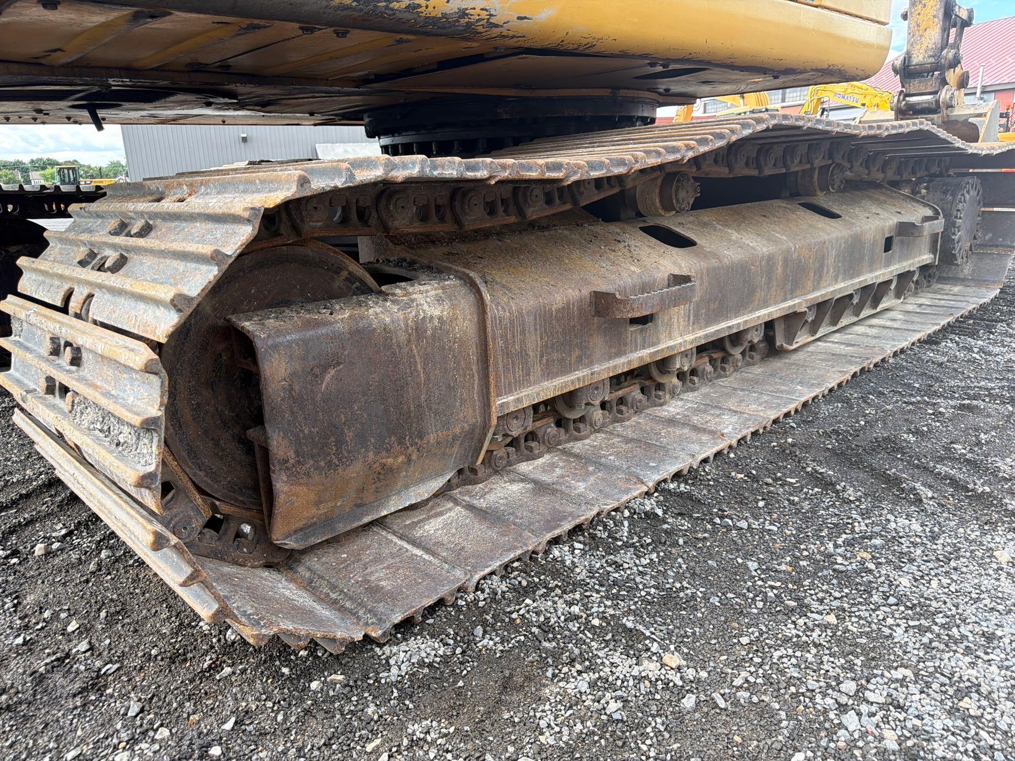 2003 Caterpillar 320C L