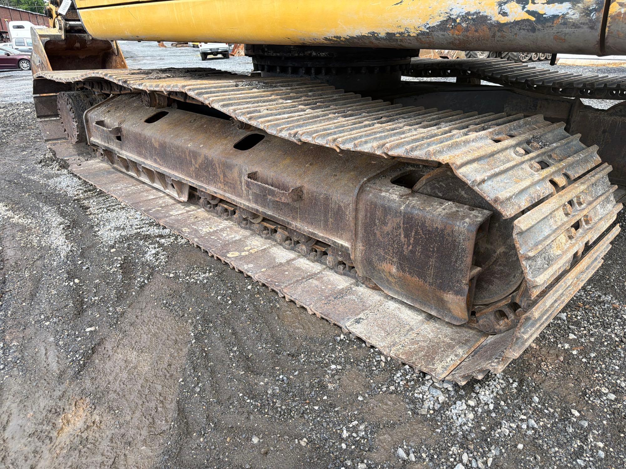 2003 Caterpillar 320C L