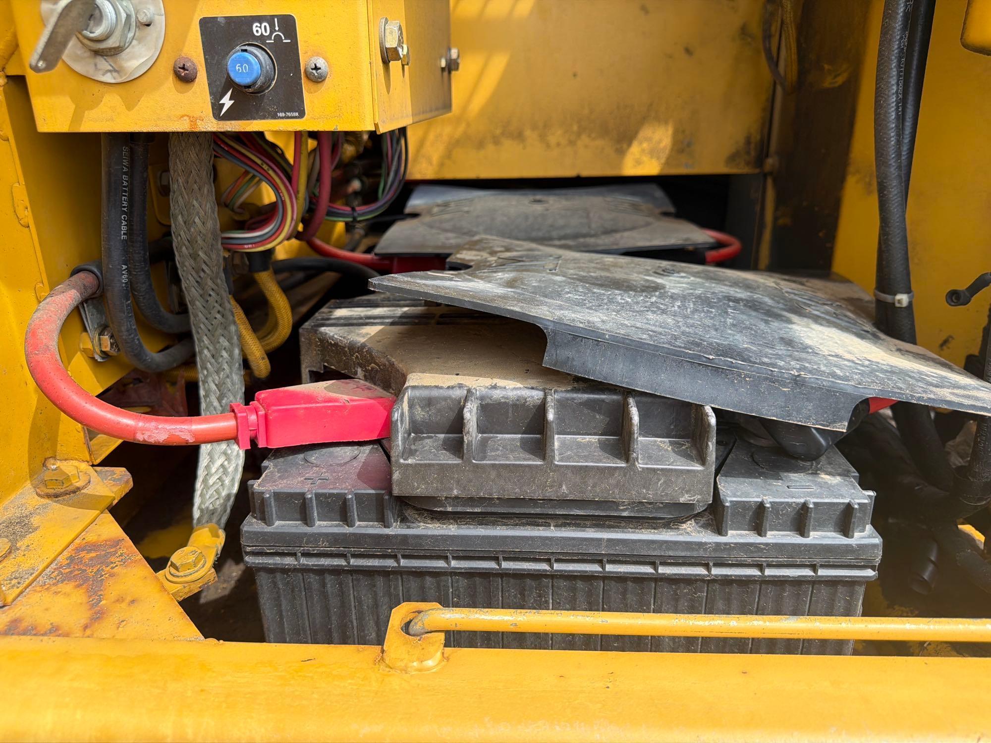 2003 Caterpillar 320C L