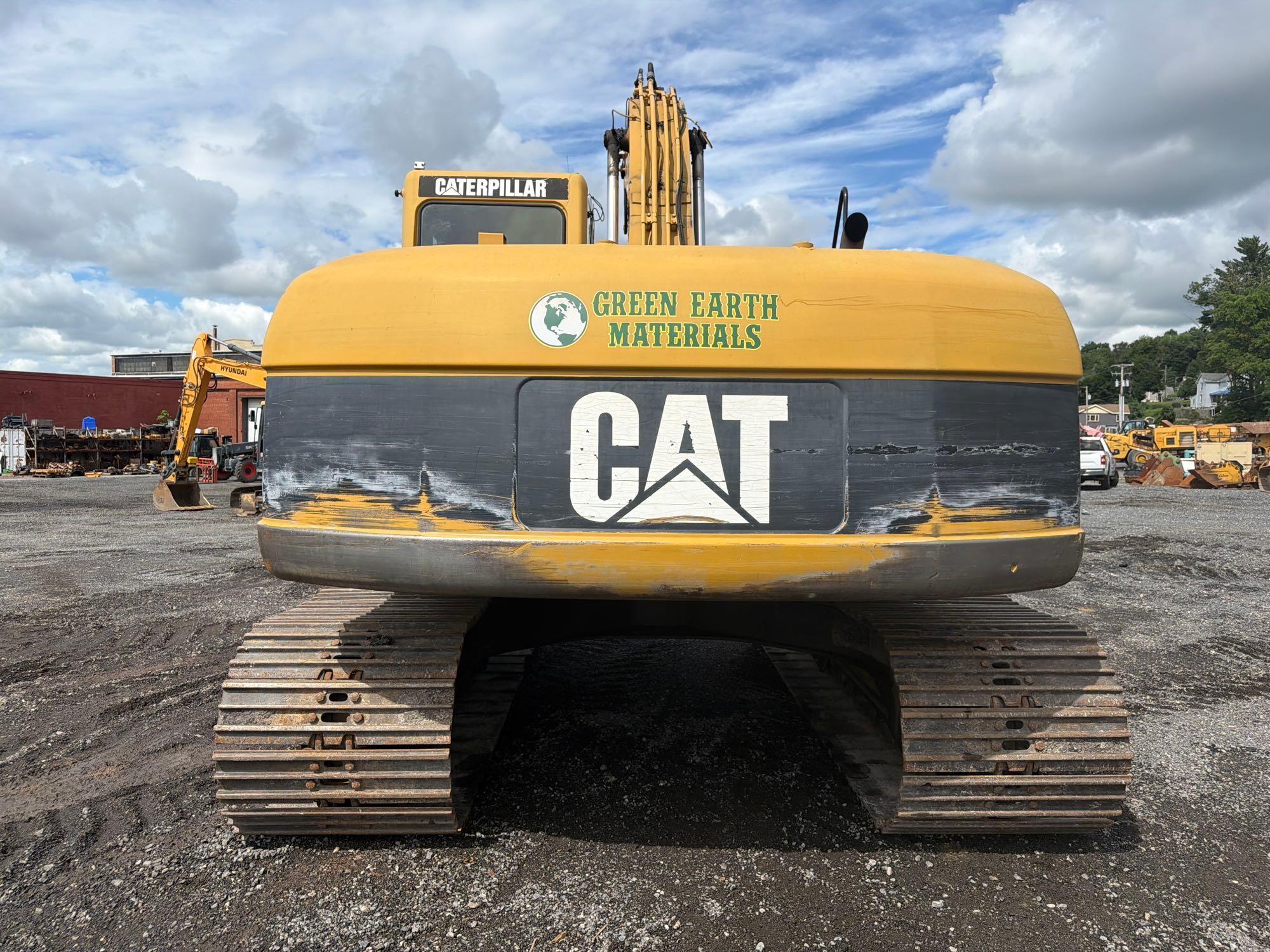 2003 Caterpillar 320C L