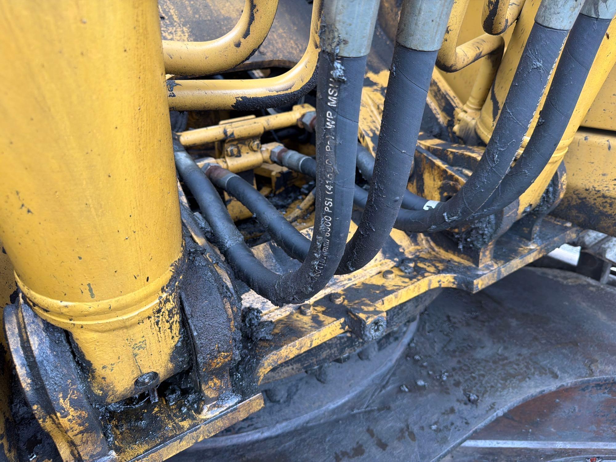 2003 Caterpillar 320C L