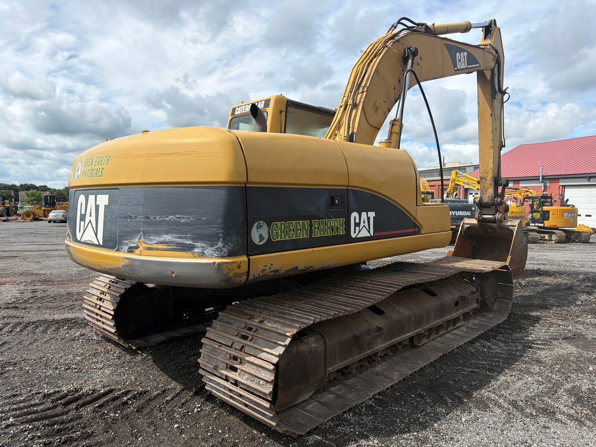 2003 Caterpillar 320C L