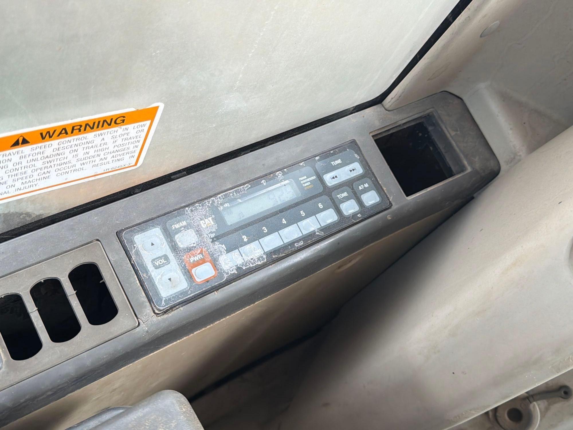 2003 Caterpillar 320C L
