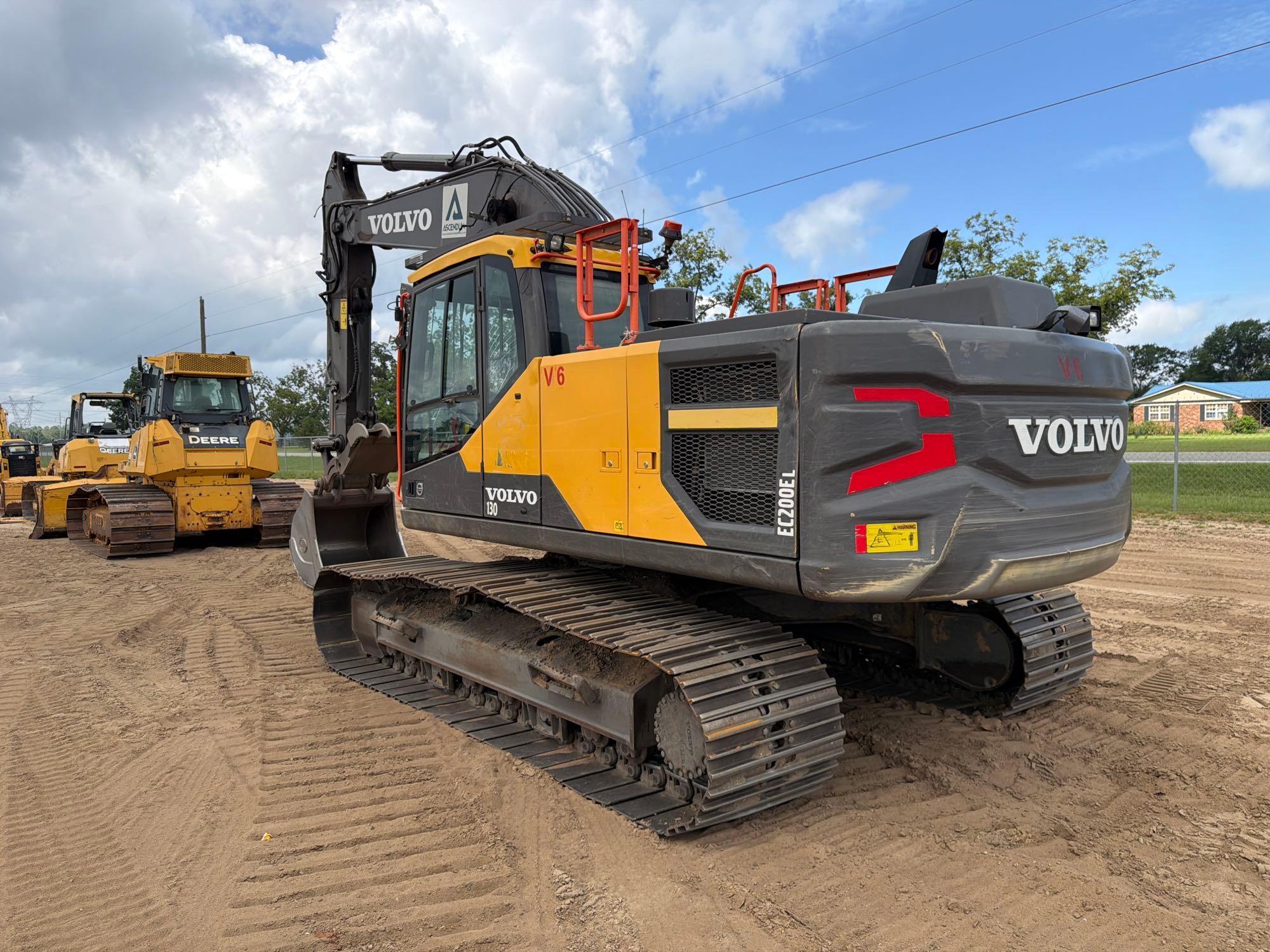 2023 Volvo EC200