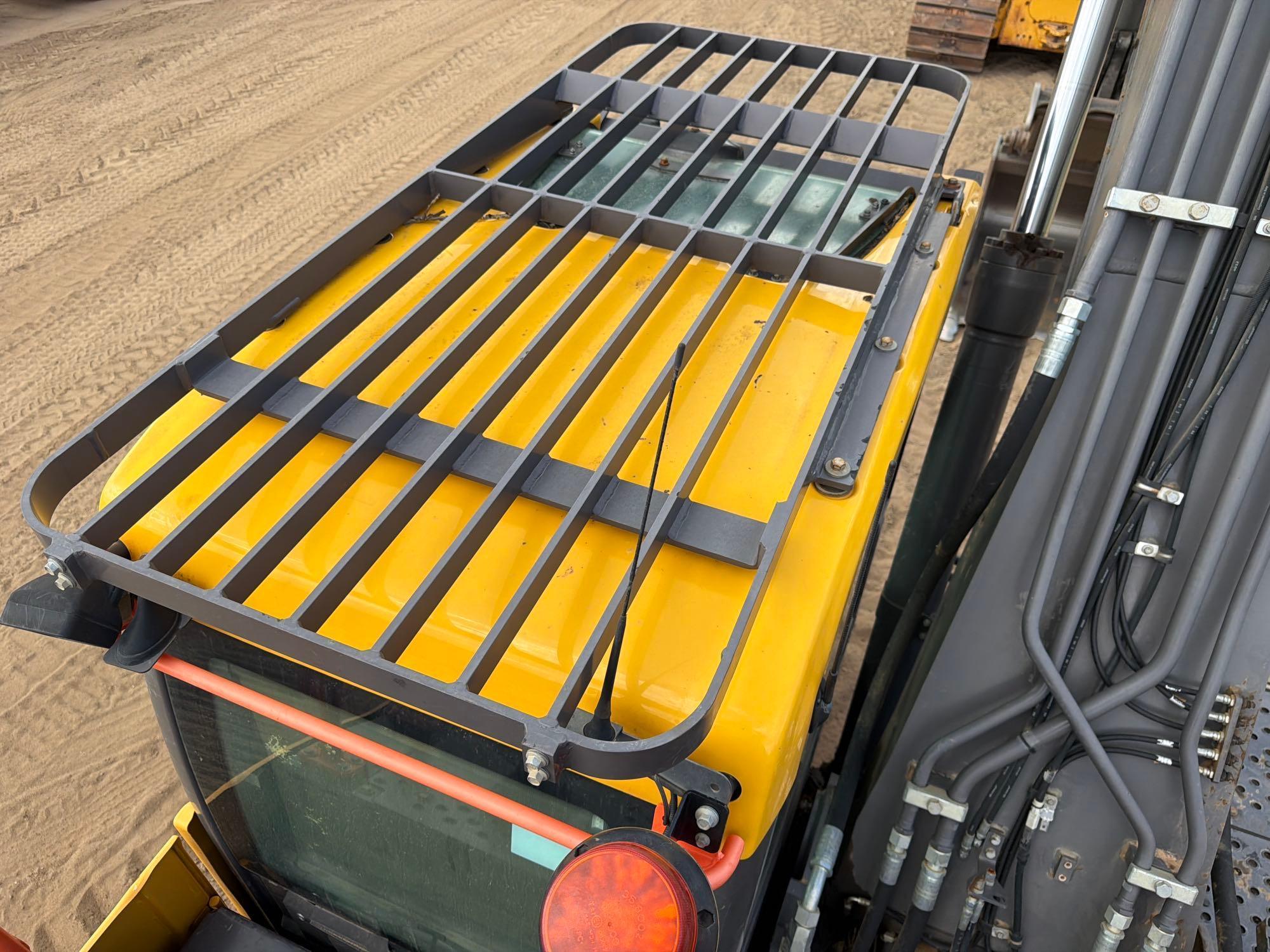 2023 Volvo EC200