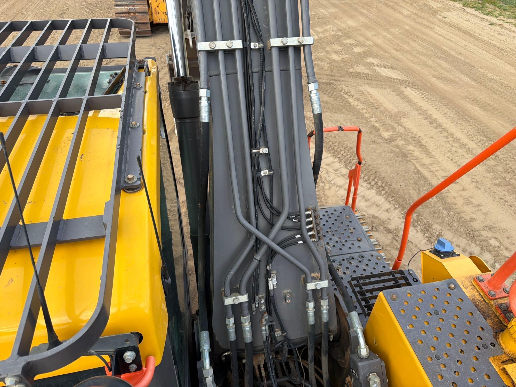 2023 Volvo EC200