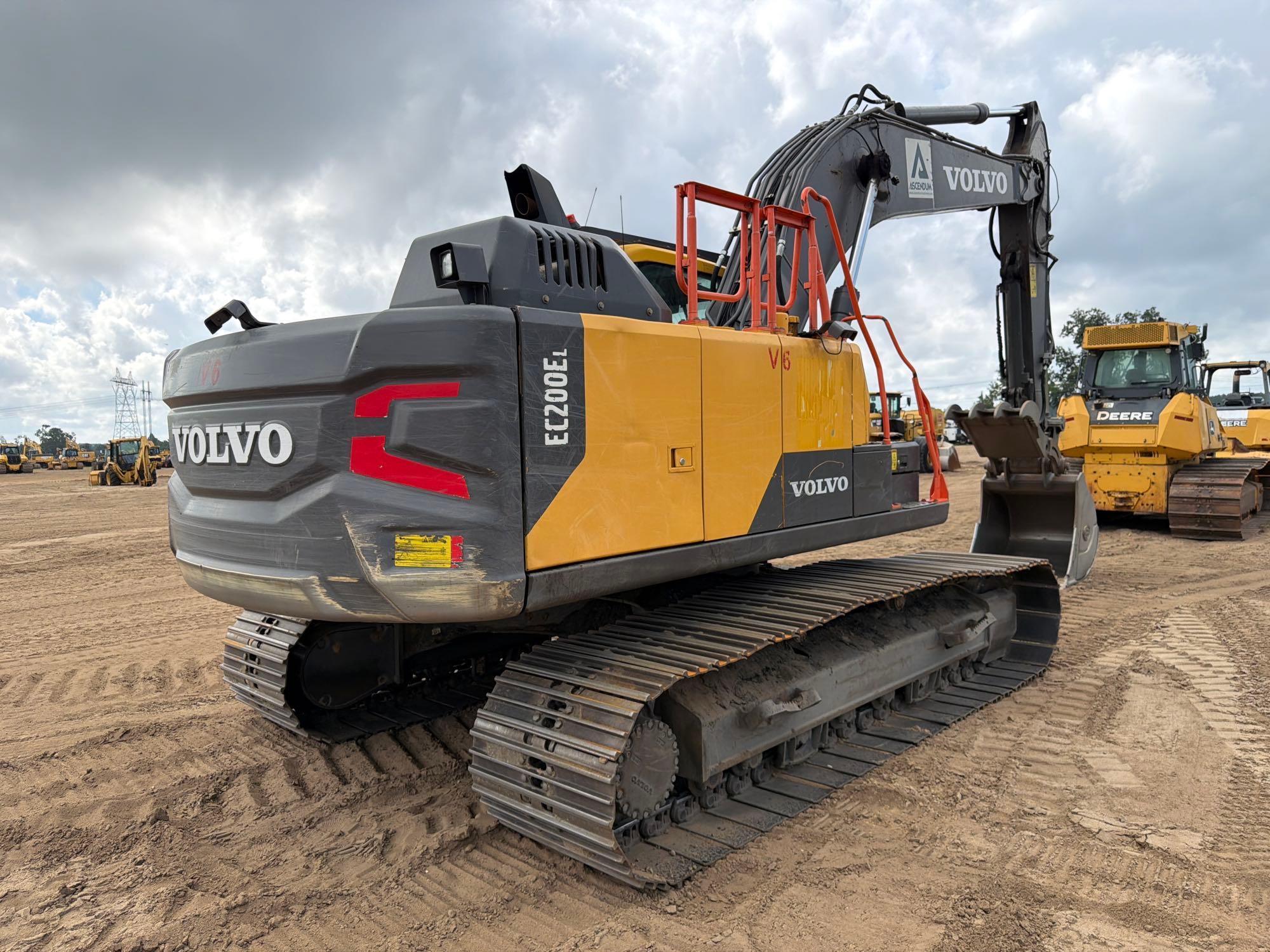 2023 Volvo EC200