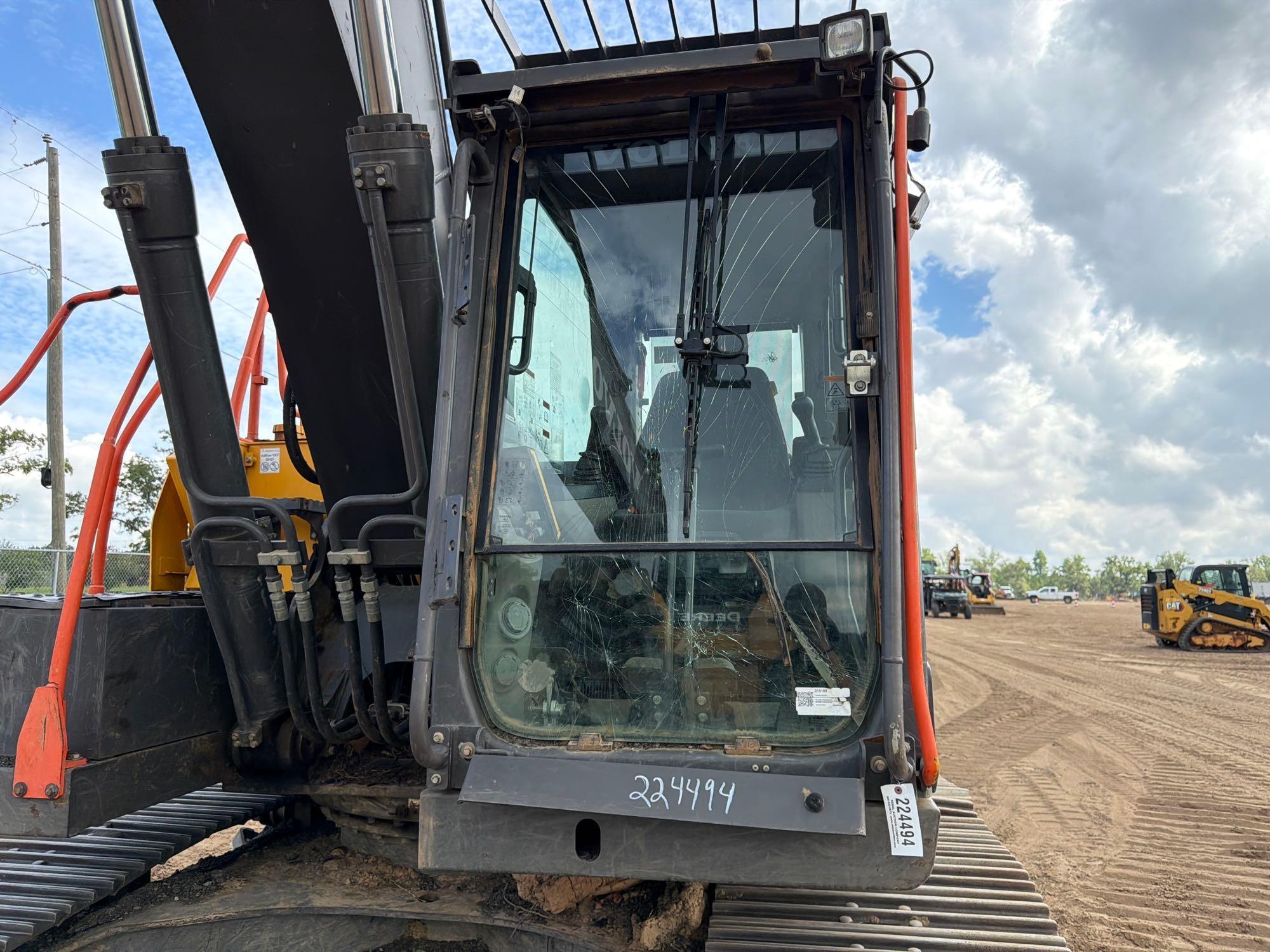 2023 Volvo EC200