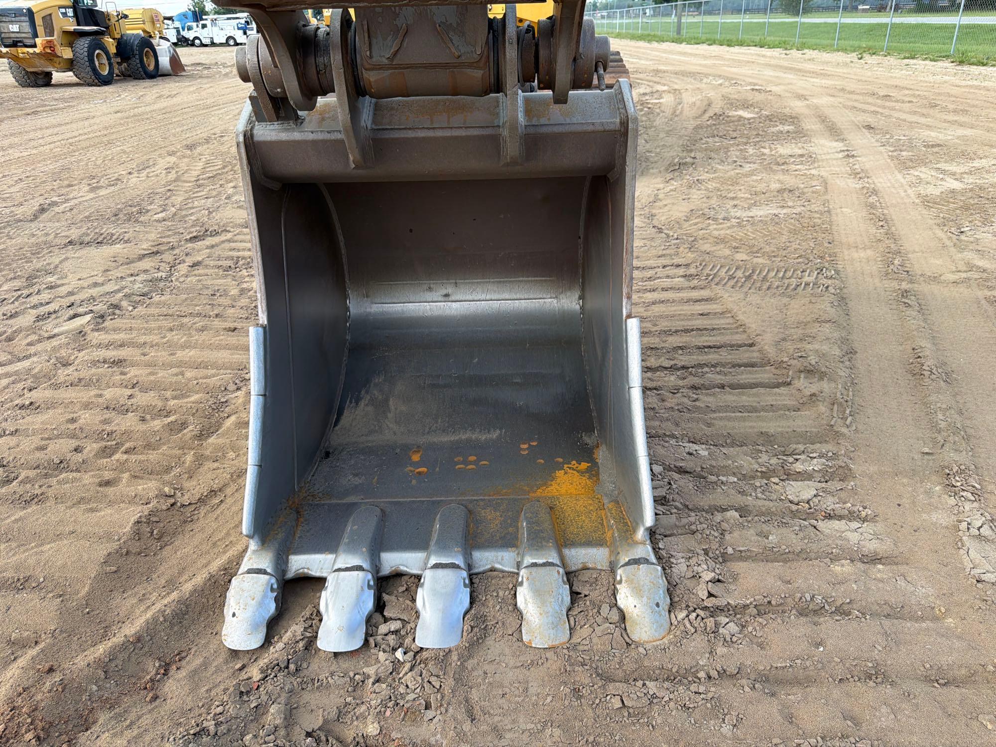 2023 Volvo EC200